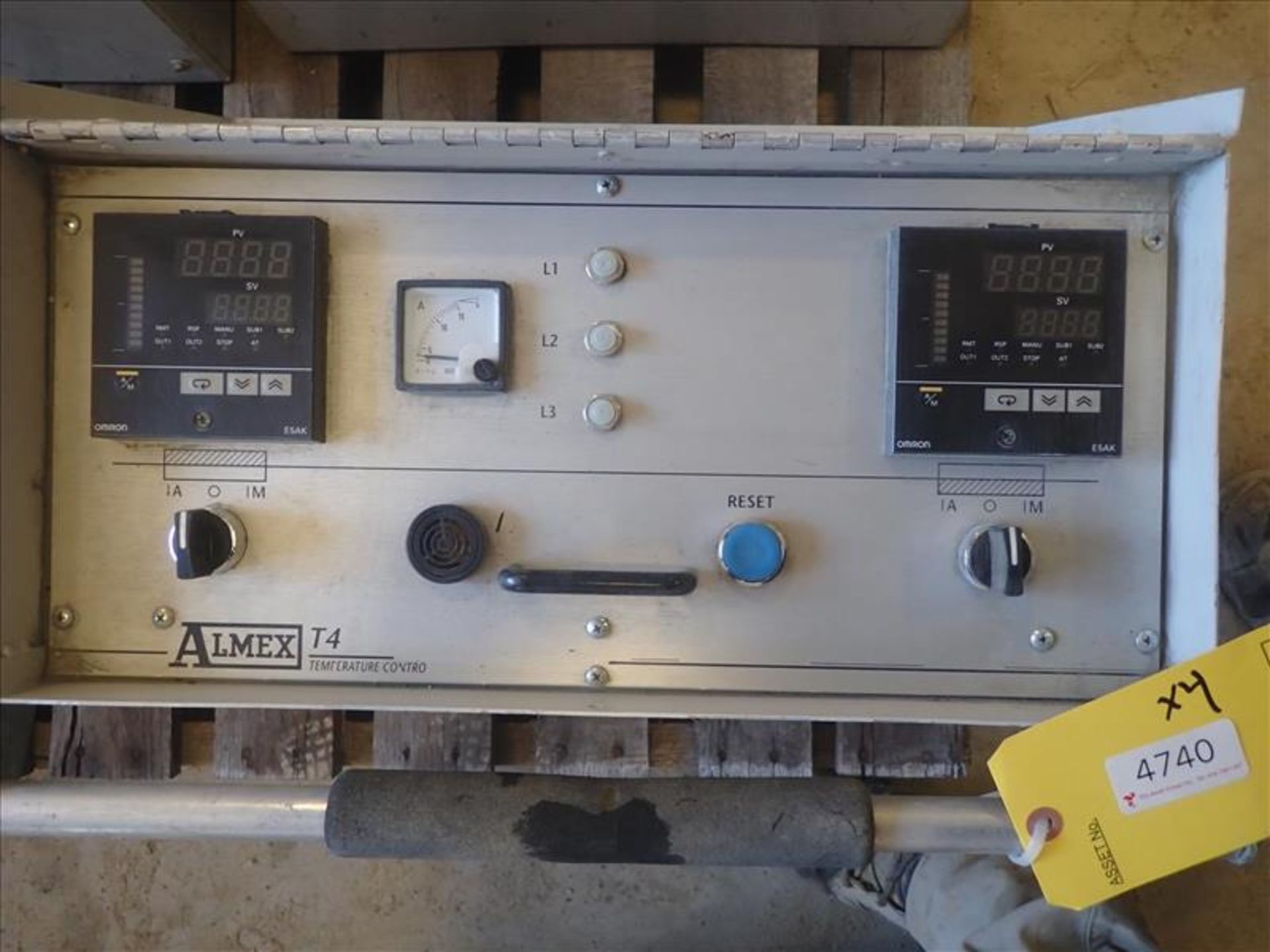 (3 skids) Almex UBR Conveyor Belt Vulcanizing Press c/w (4) Almex T4 Temperature Controllers (Tag - Image 2 of 5