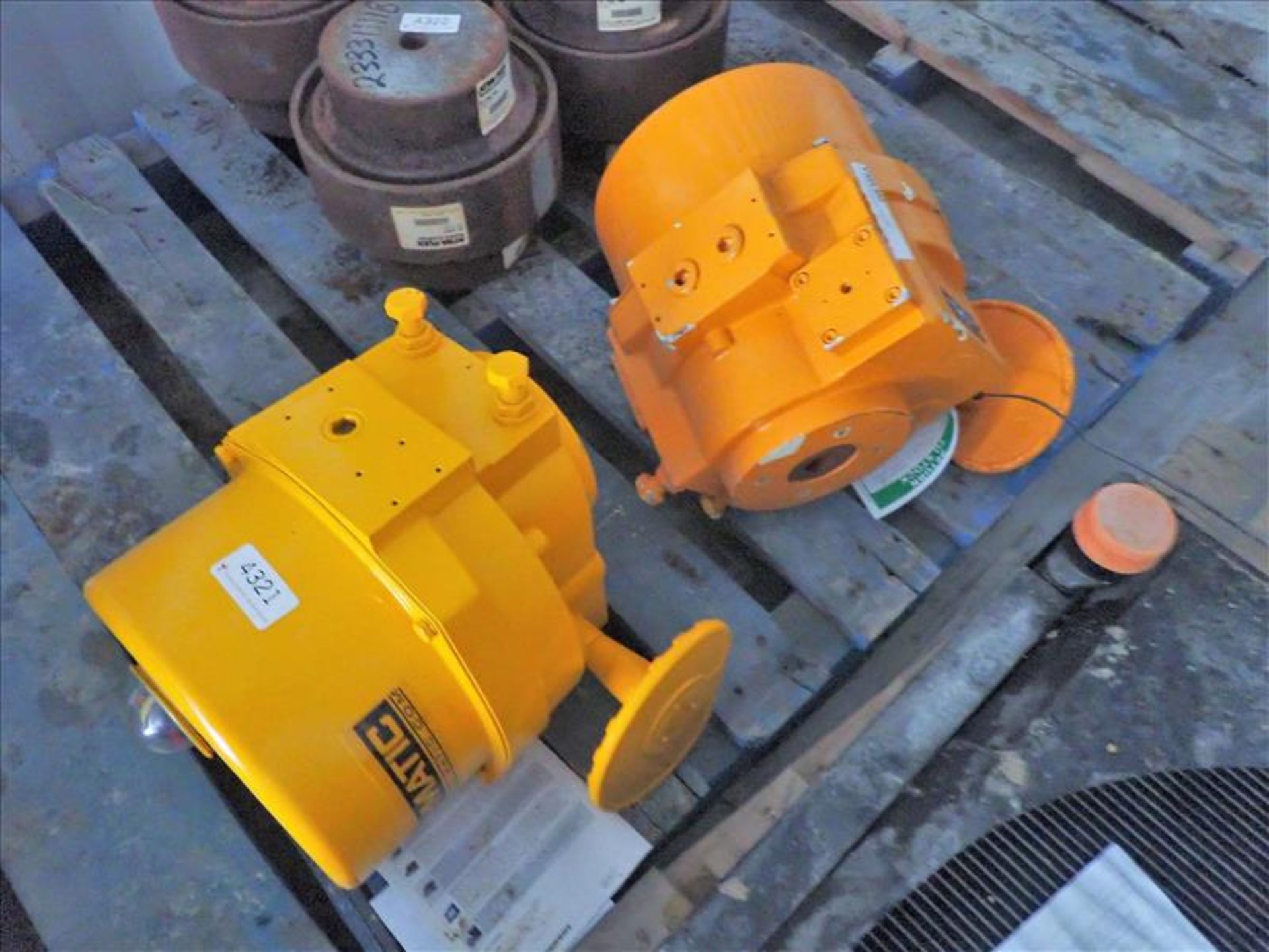 (2) El-O-Matic Valve Actuators, mod. EL500 (Tag No. 4321) [Sea Container 151260-0] {Location