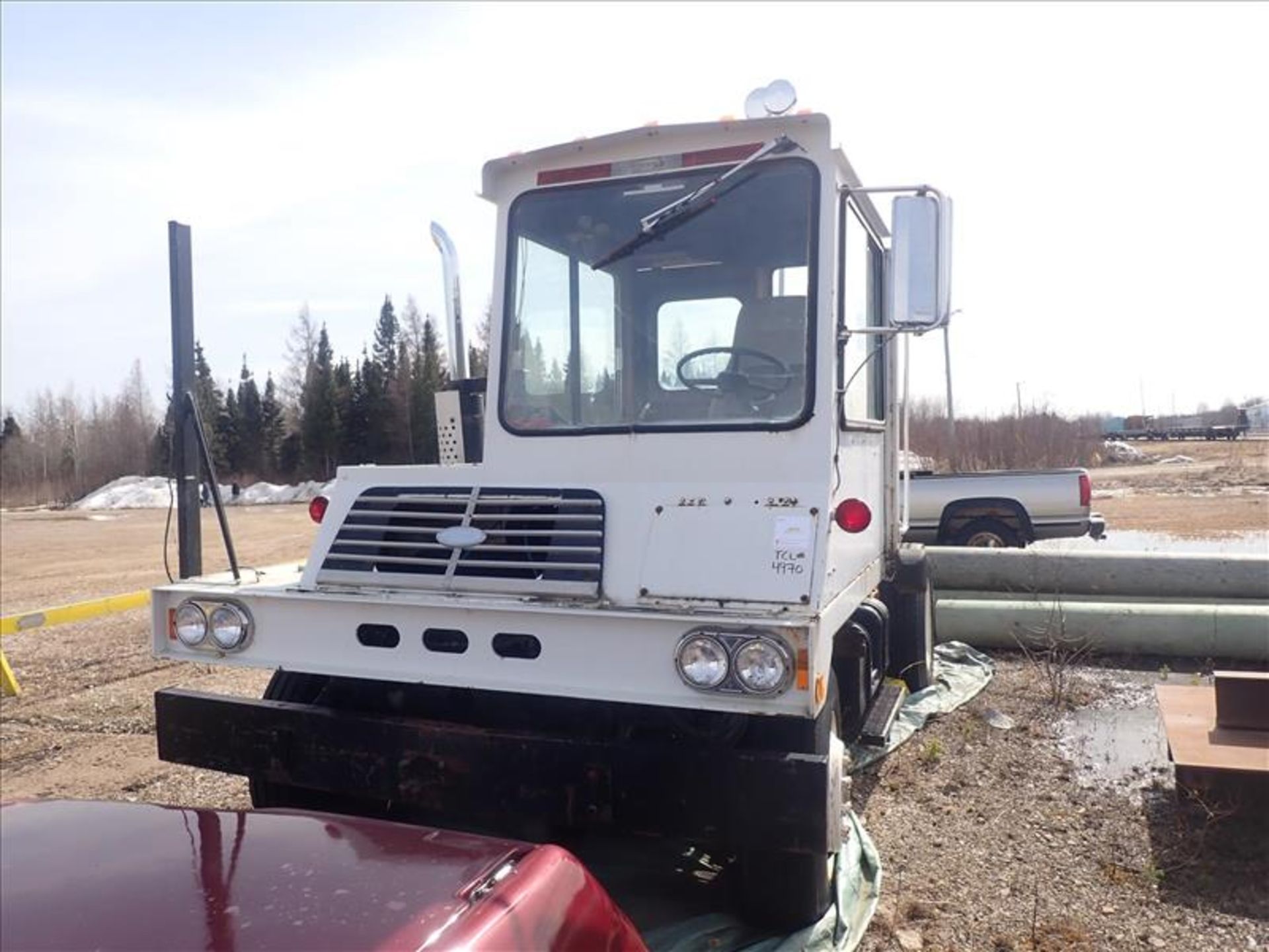 Ford Shunt Truck (SH5), meter reads 28230 hrs, dual rears (Tag No. 4970) [Sea Container N/A] {