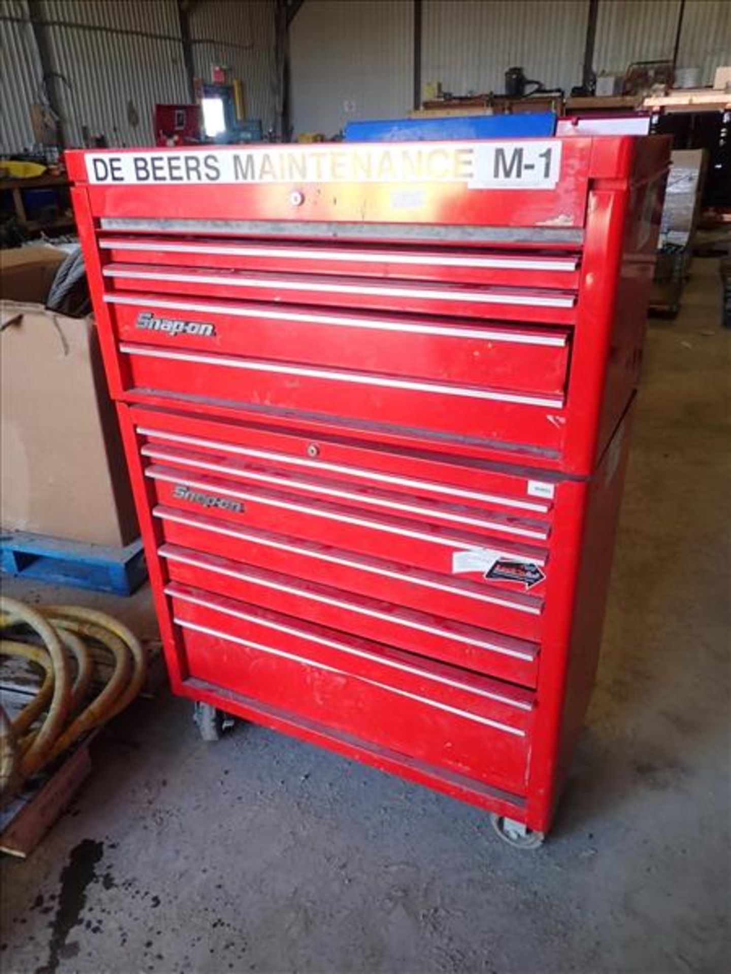 Snap-On Lock n' Roll Mobile Tool Cabinet c/w contents (Tag No. 4727) [Sea Container 412370-5] {