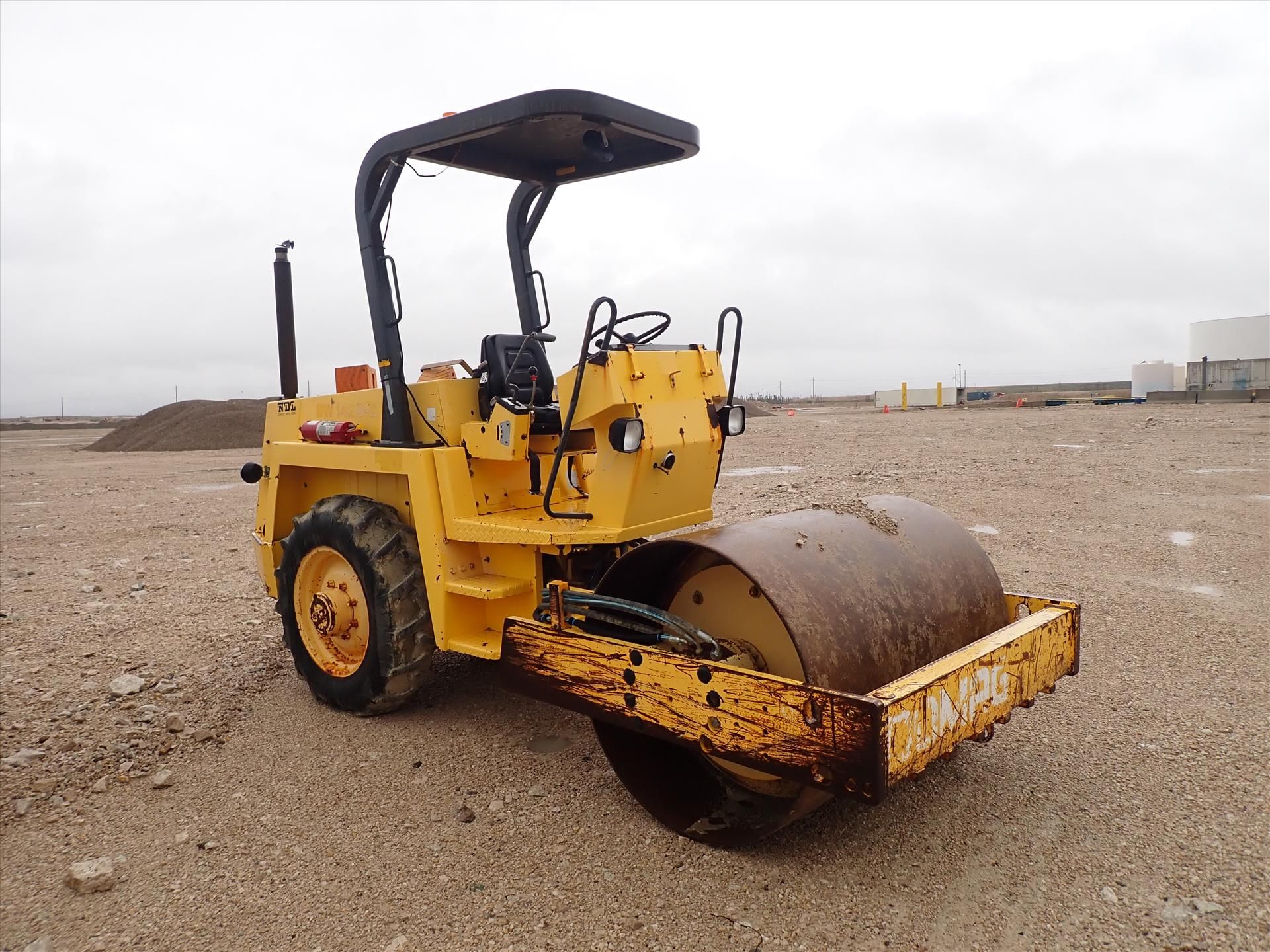 Bomag Smooth Drum Vibratory Compactor, mod. BW142D-2, ser. no. 136510121082, 2826 hrs., 56 in.