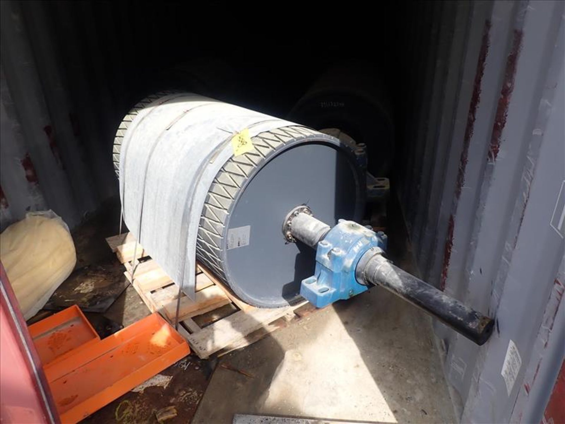 20 ft. Shipping Container w/ contents, incl: (8) PPI Conveyor Tail Pulleys (Tag No. 4048) [Sea - Image 5 of 5