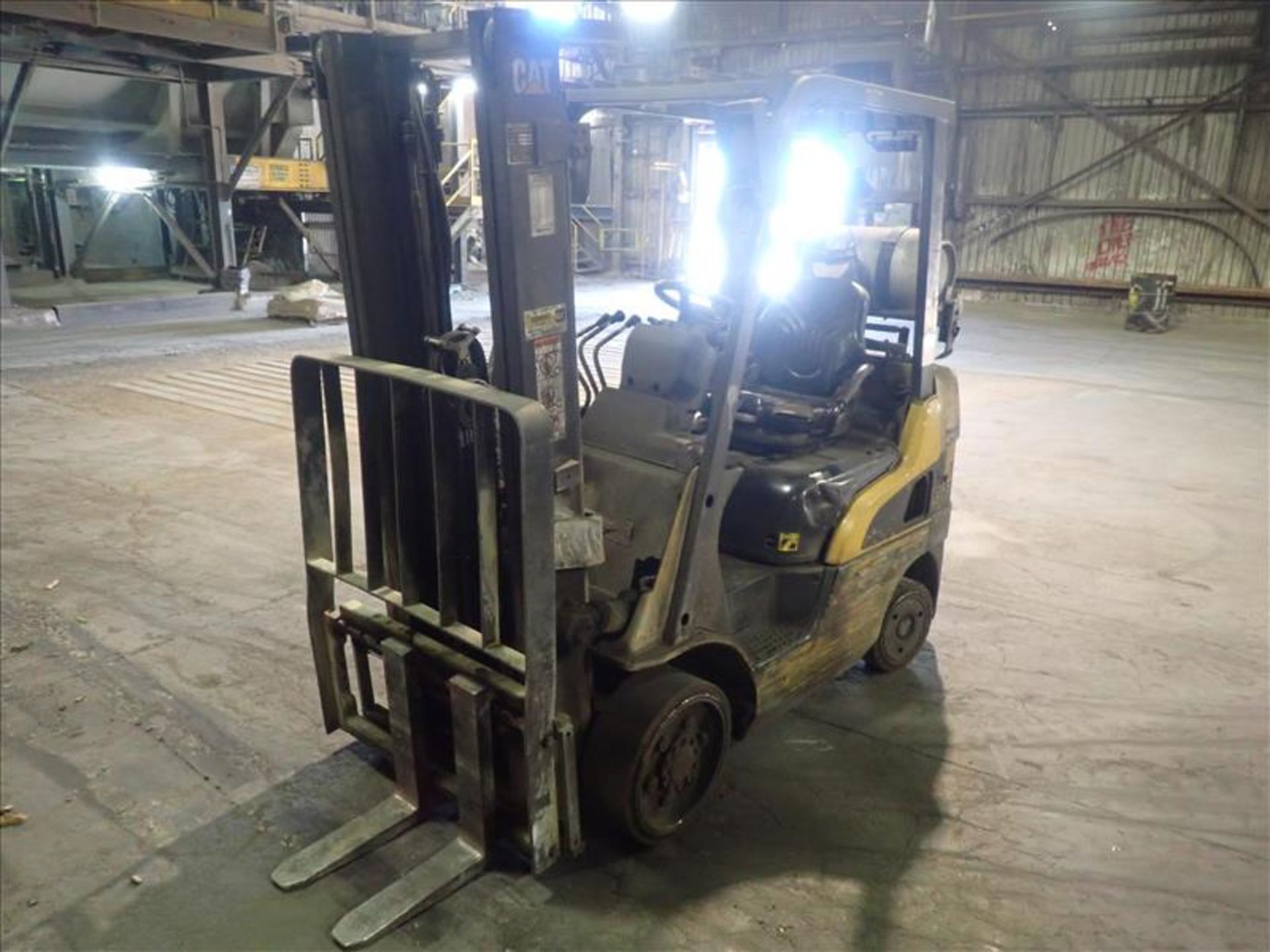 CAT forklift truck, mod. 2C5000, ser. no. N/A, N/A lbs cap., propane, 2-stage mast, side-shift, hour