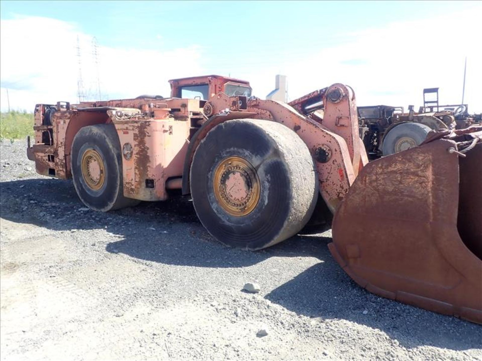 Toro underground scooptram, mod. 500D, ser. no. 27005151 (2000), diesel (Tag 7782 Loc Bones Yard) - Image 4 of 6