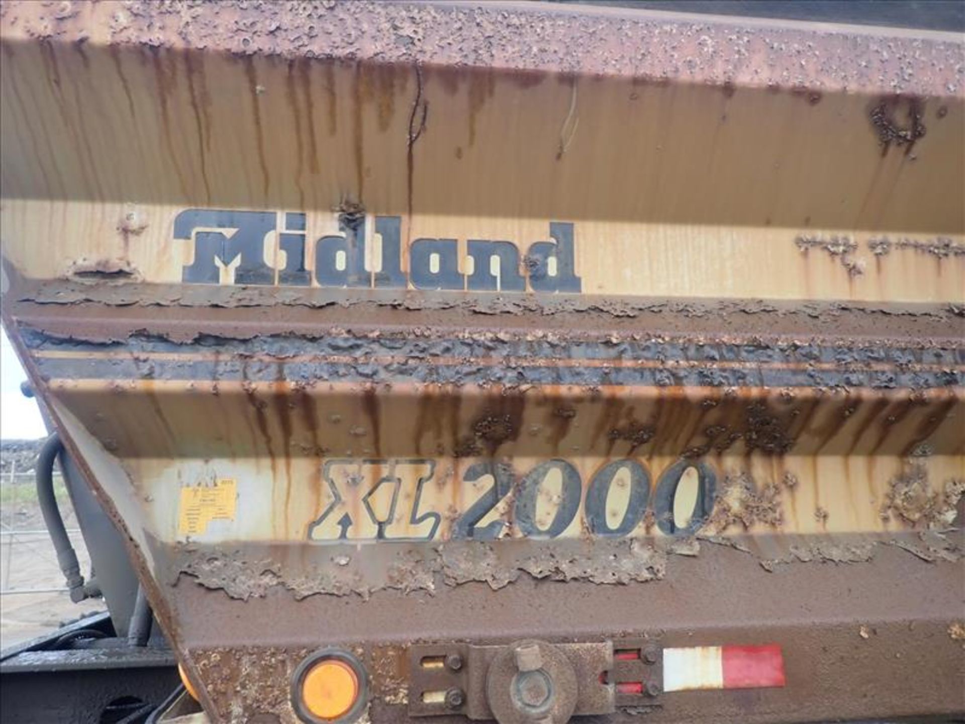 Midland dump trailer, mod. XL2000, 8 ft x 18 ft box, tandem axle (Tag 9143 Loc WH Kwansa) - Image 2 of 5