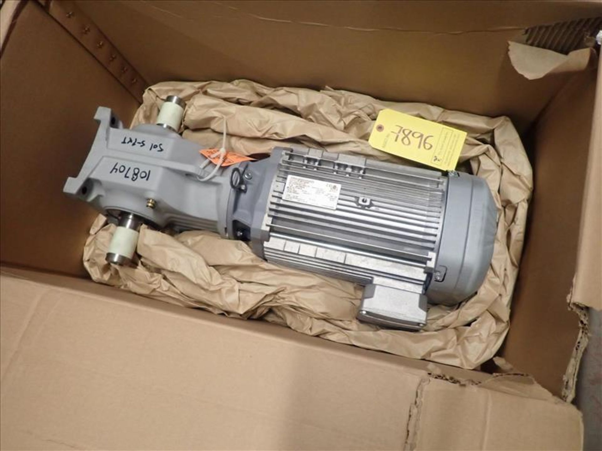 Sew Eurodrive gearbox w/ 7.5 hp motor NEW (Tag 7896 Loc WH South)