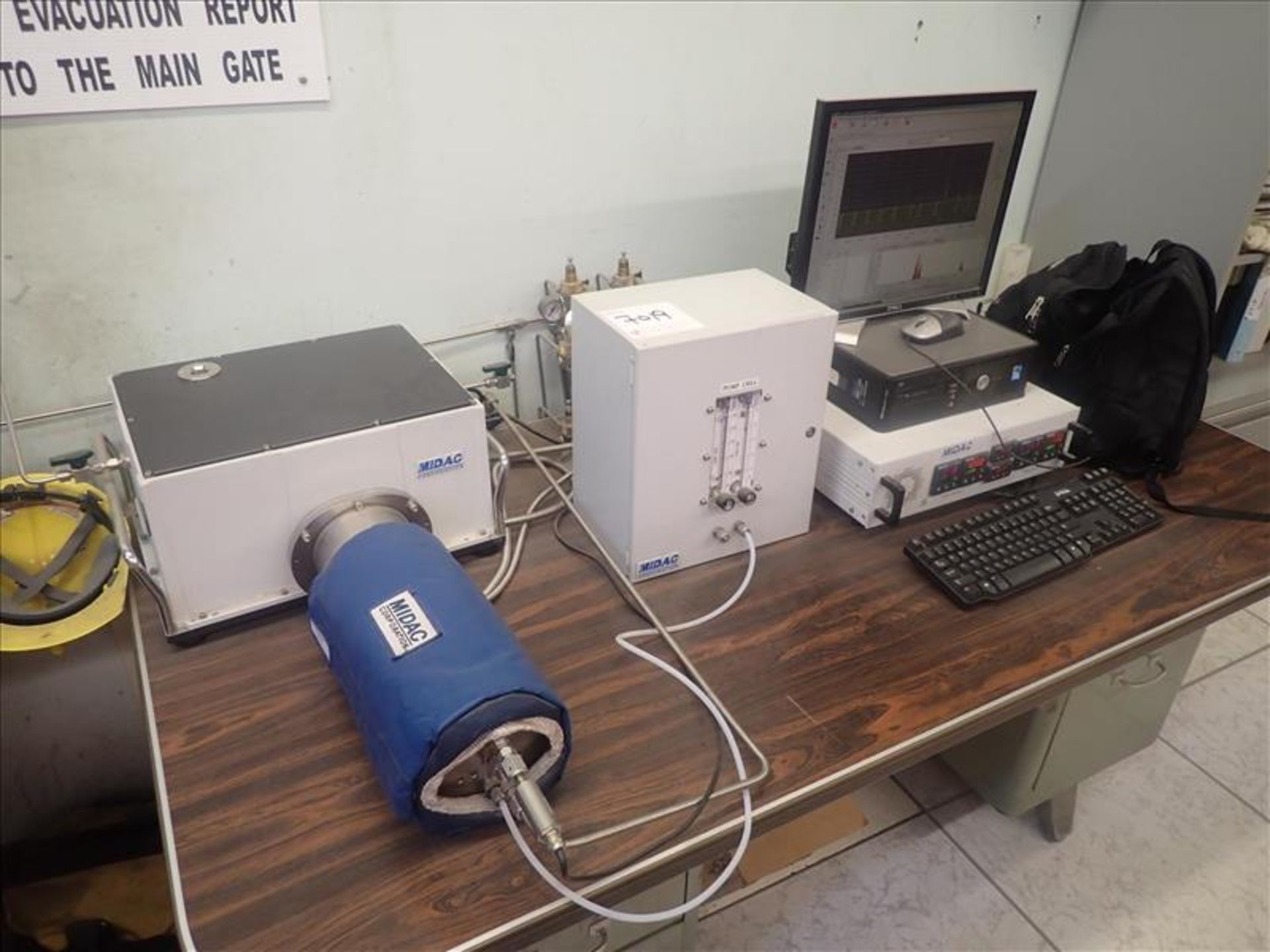 Midac CO2/hydrocarbon analyzer w/ (9) sensors (Tag 7019 Loc Oxygen Plant)