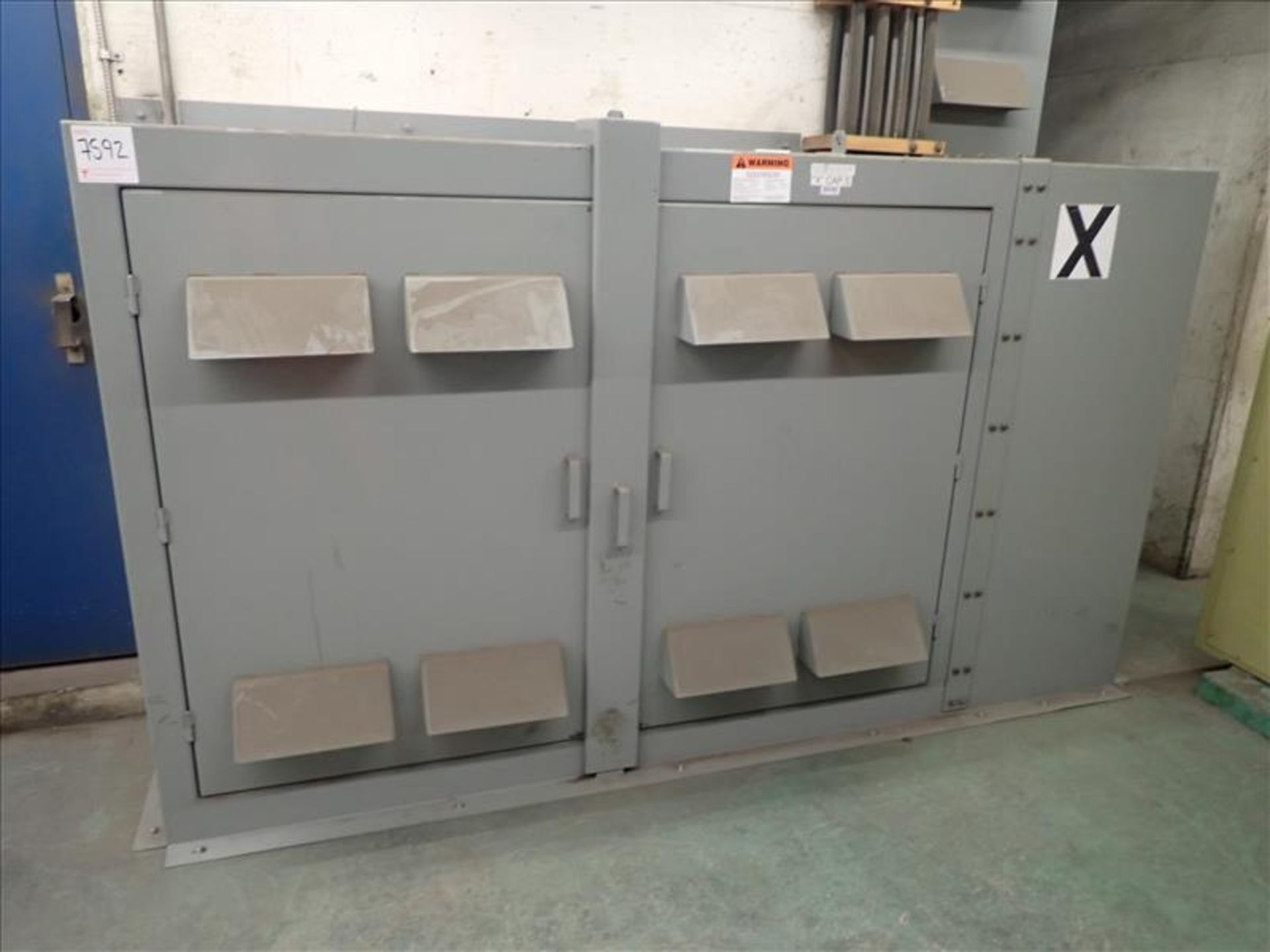 (4) capacitor bank (Tag 7592A Loc Casting)