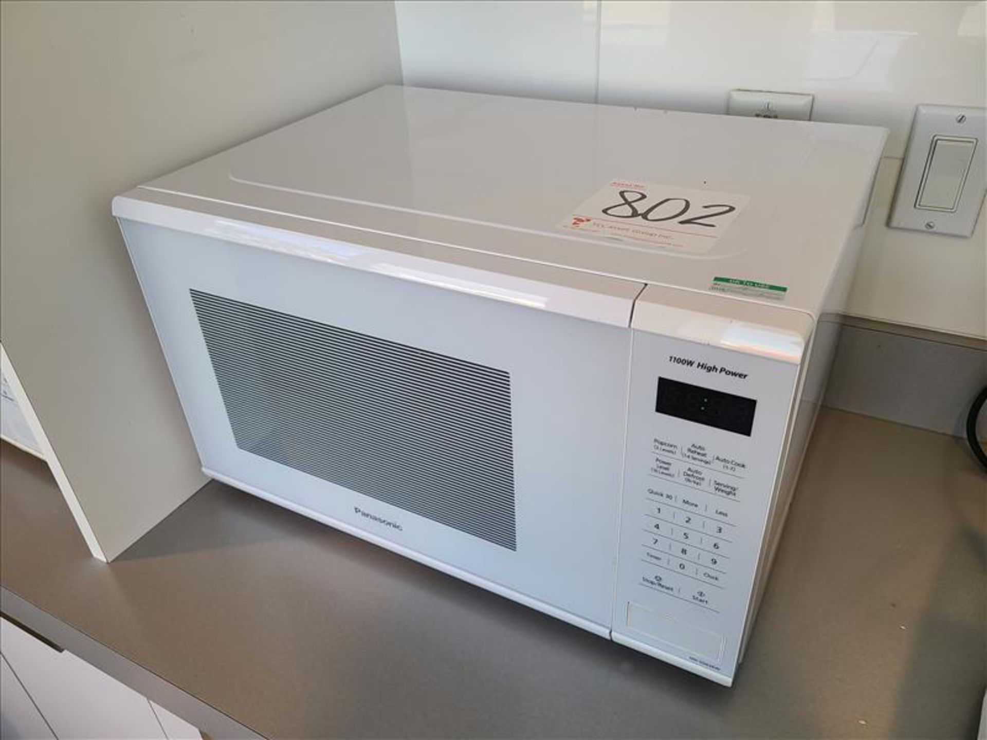 Panasonic 1100W High Power Microwave (Qty 1) (Floor 4)