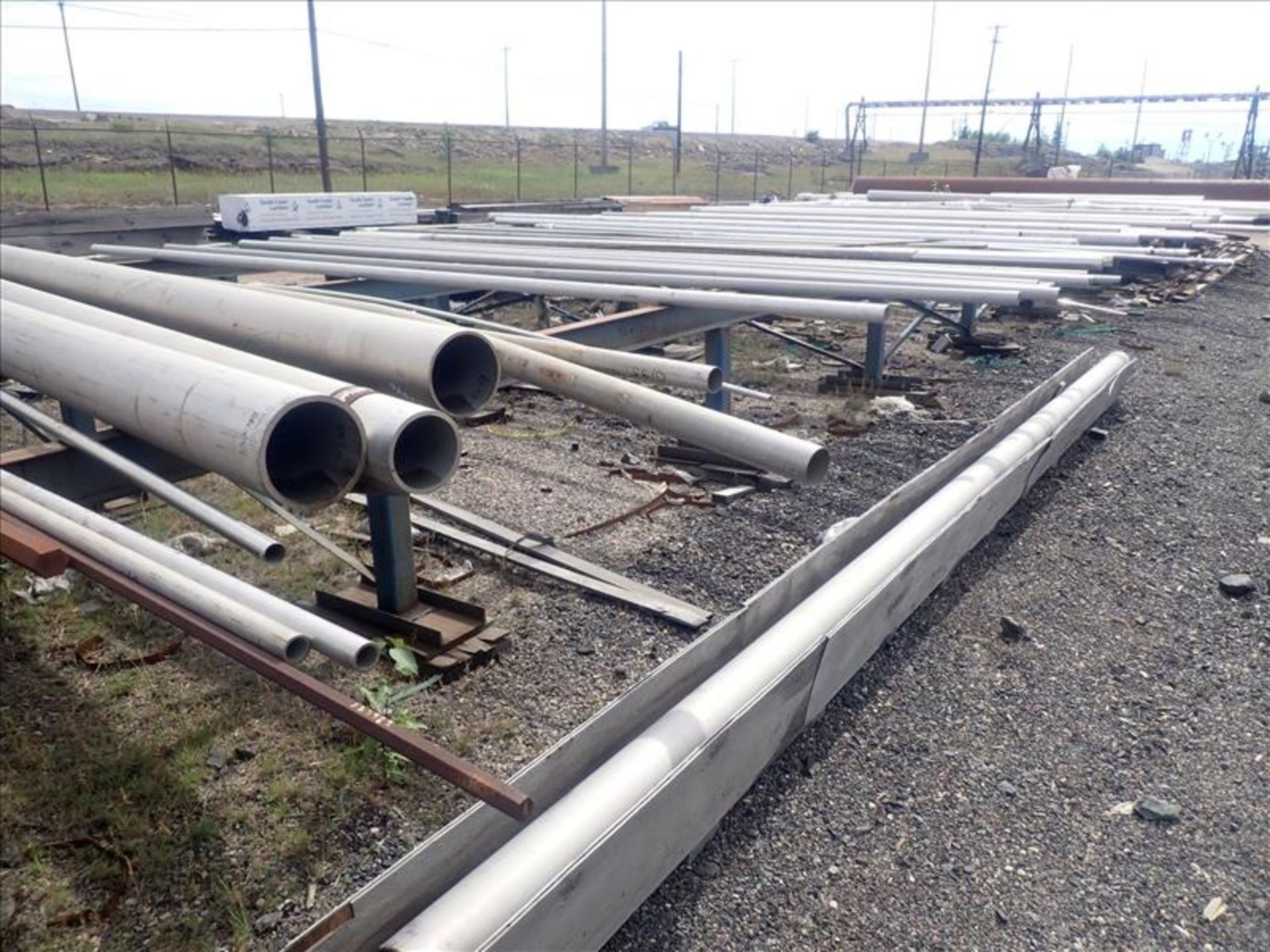 misc. aluminum pipe (Tag 9150 Loc WH Yard)