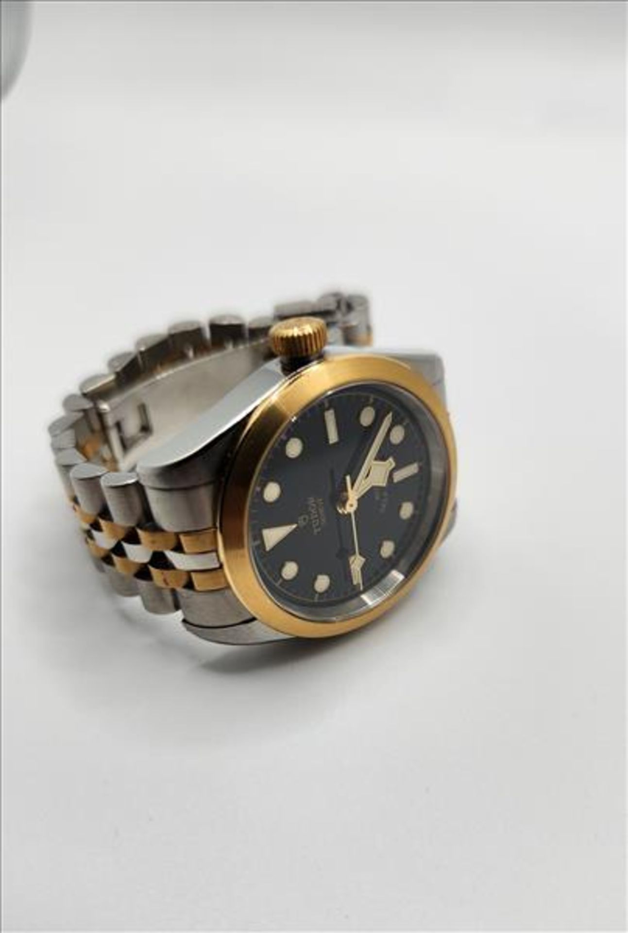 One lady’s Swiss made Tudor Black Bay yellow gold tone and stainless steel (32.0mm) wristwatch ( - Image 8 of 12
