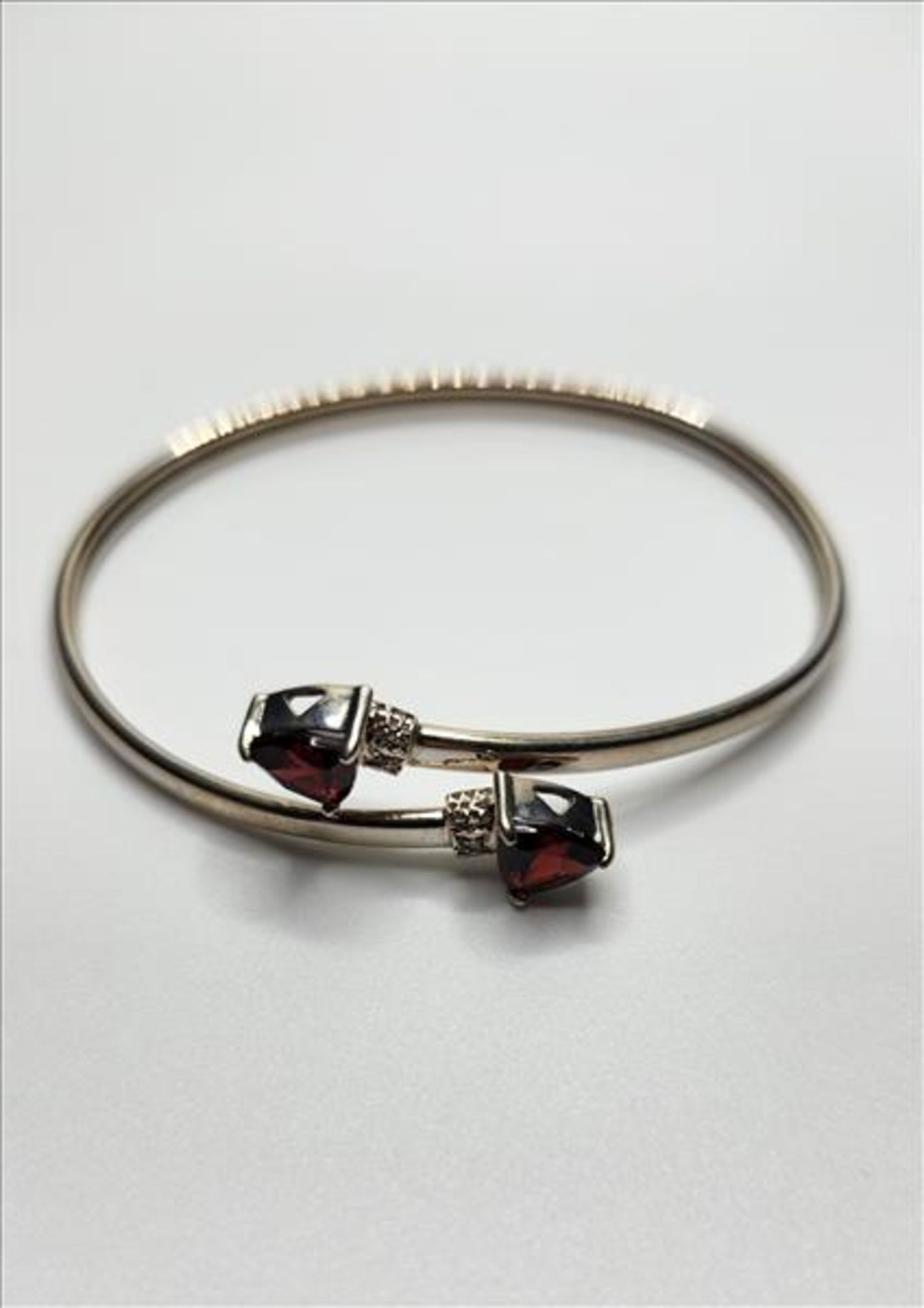 Silver colour garnet stone bracelet