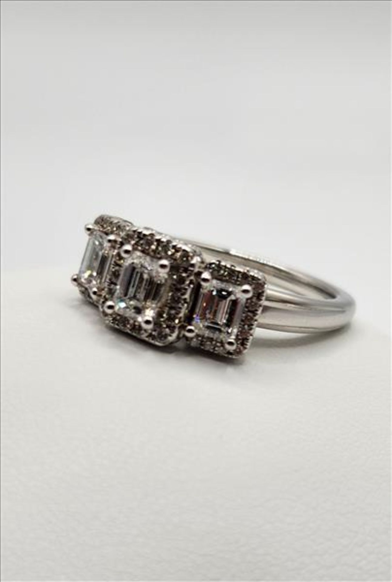 One lady’s stamped and tested 14kt VERA WANG LOVE collection diamond ring. Contained across the - Image 7 of 11