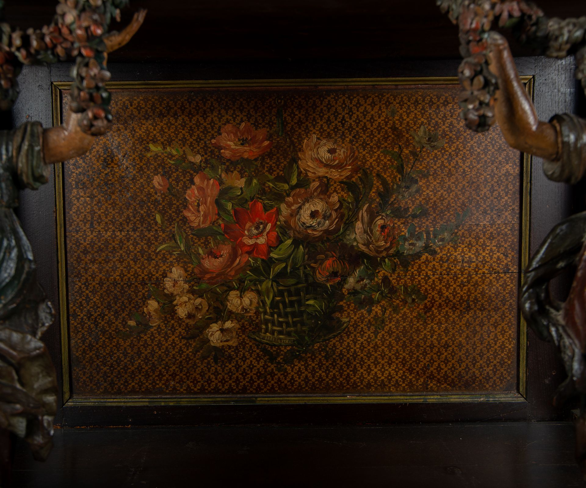 Hand-painted Florentine console cabinet with flower garland motifs topped with a pair of polychrome  - Image 8 of 8