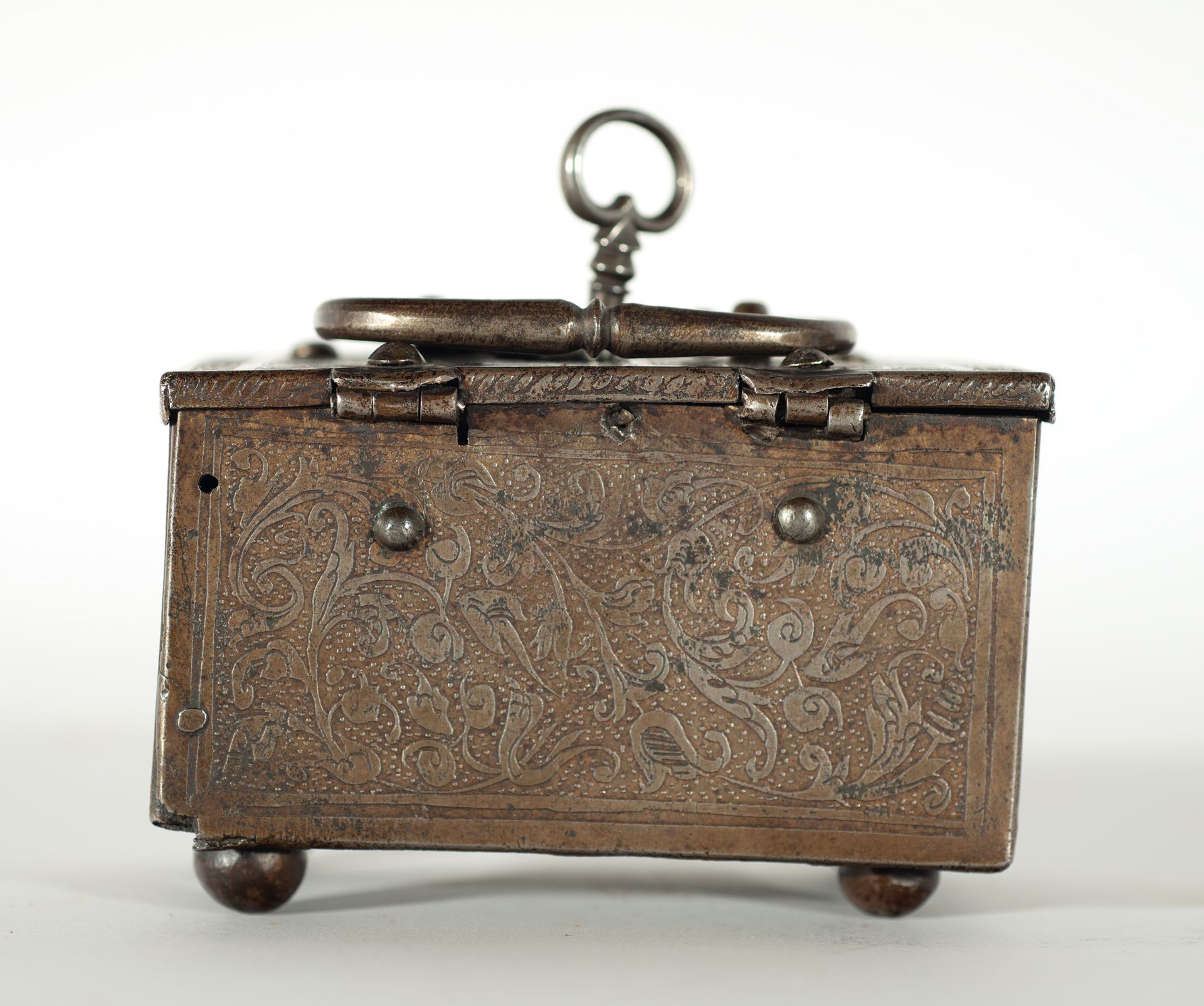 Rare Cast Iron Chest, possibly Nuremberg, 16th century - Image 3 of 7