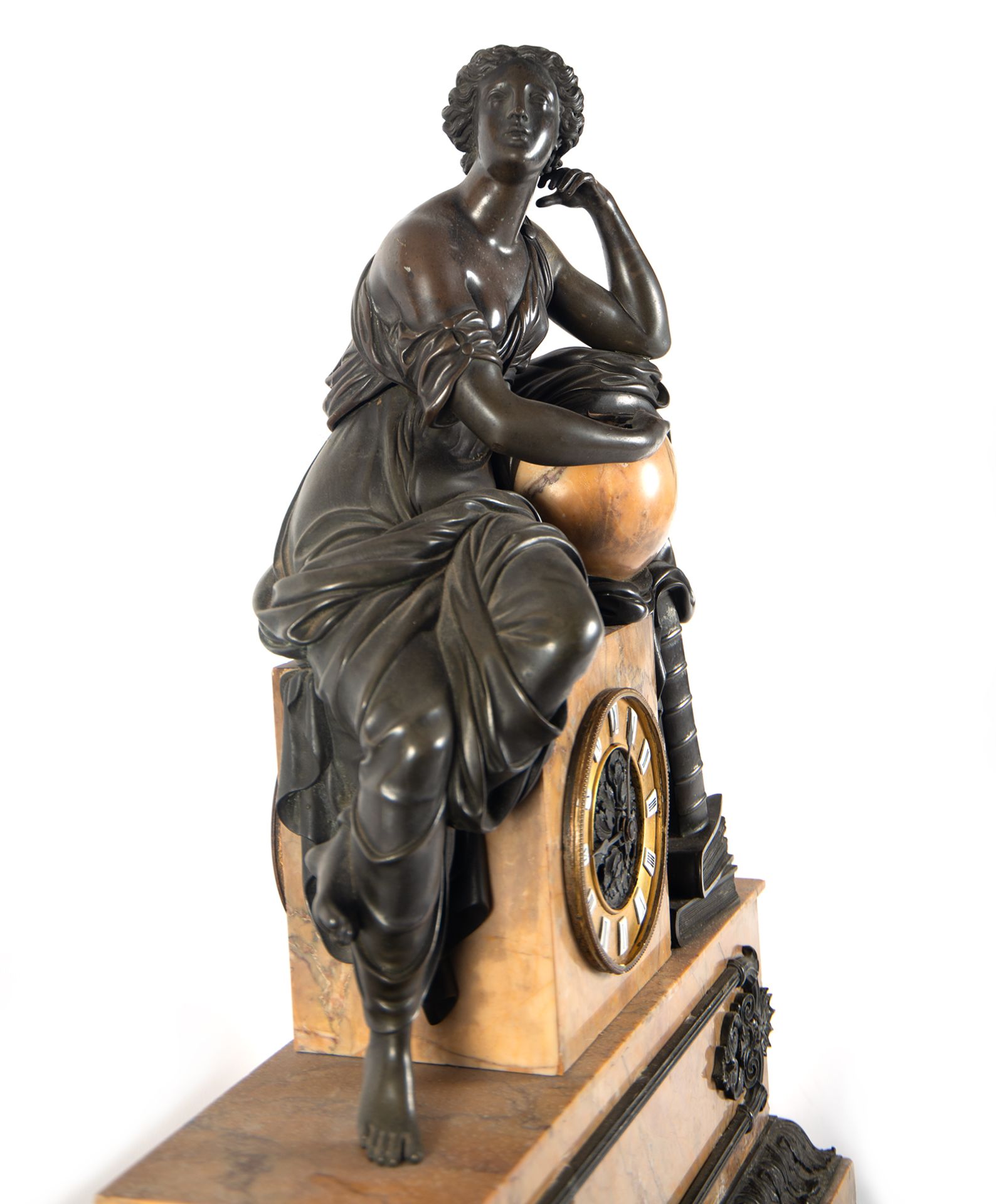 Clock in patinated bronze and marble from Aleppo representing the Goddess Sophia, Empire style, 19th - Bild 4 aus 5