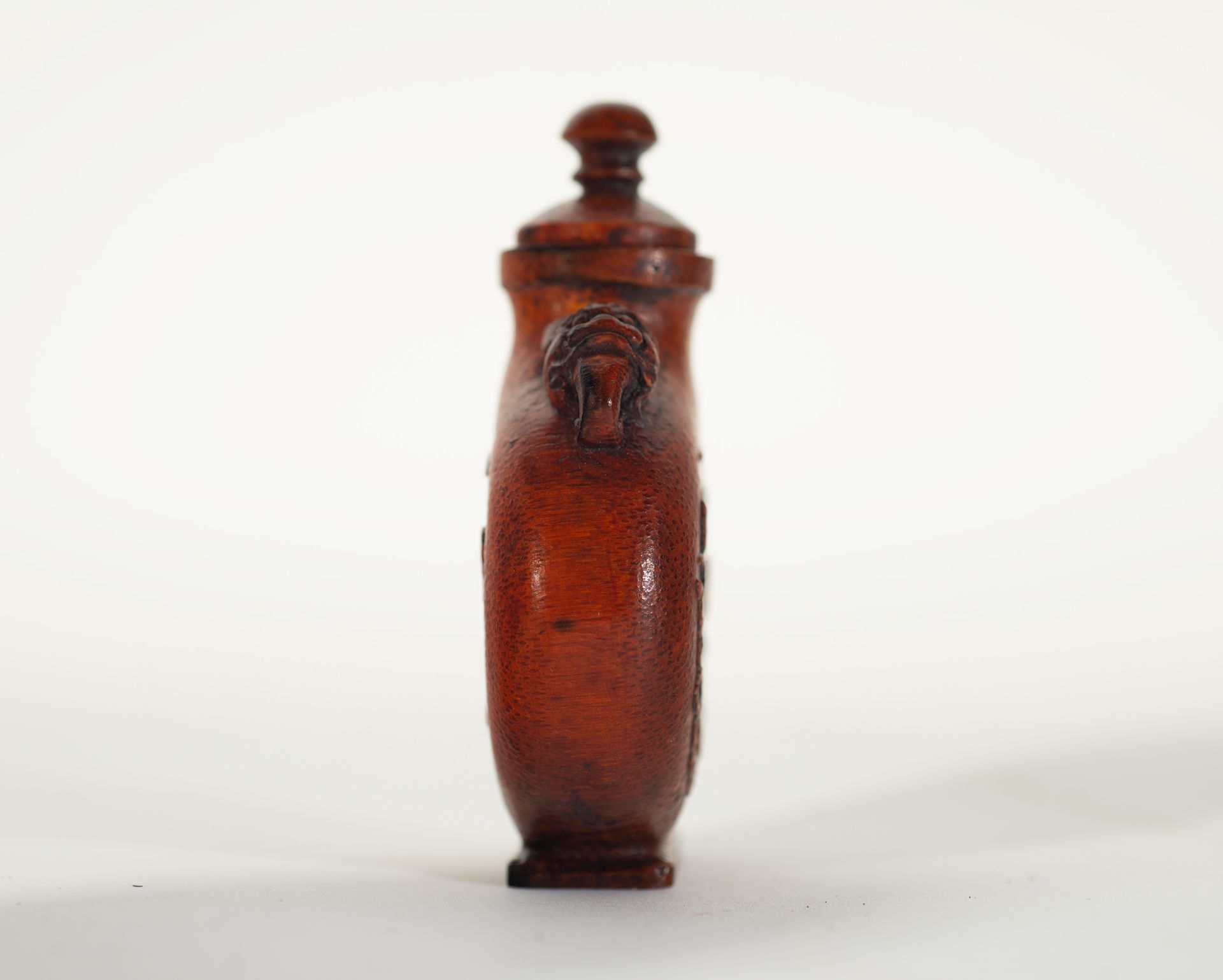 Large Chinese Imperial Snuff Bottle in Bamboo, Daoguang mark and period (1820-1850) - Bild 2 aus 5