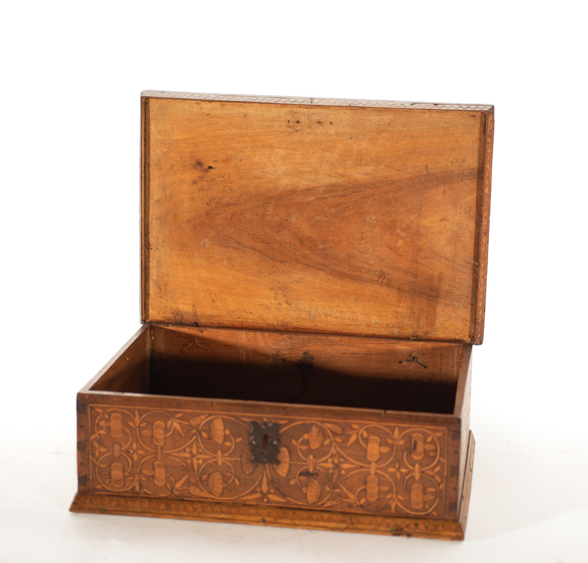 Astur-Leonese box in cedar with fruit marquetry, 17th century - Bild 4 aus 6