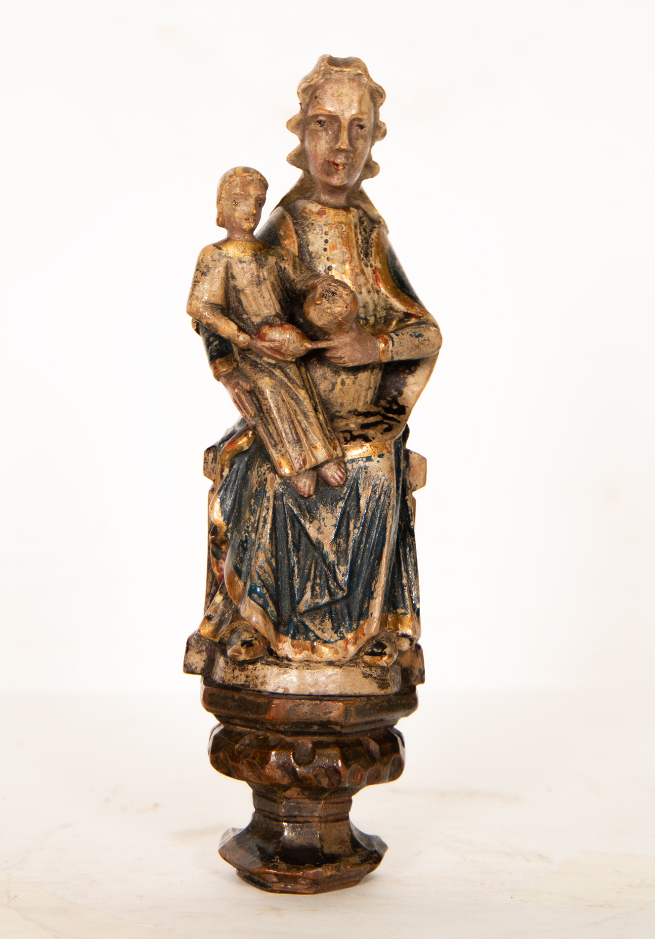 Virgin with Child in her arms, Mechelen school, 17th century