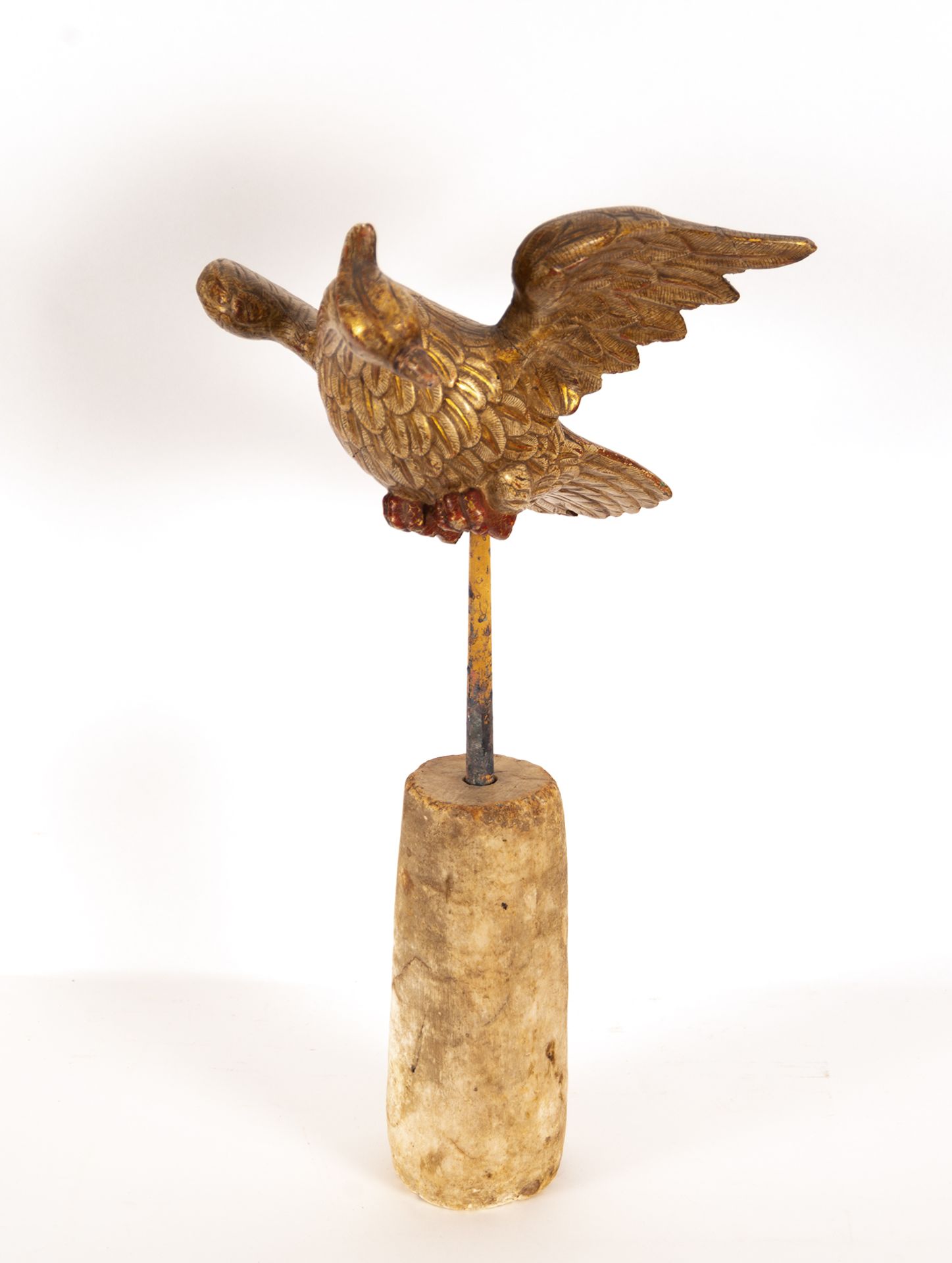 Dove representing the Holy Spirit in gilded wood, possibly Mexican colonial school, 17th century