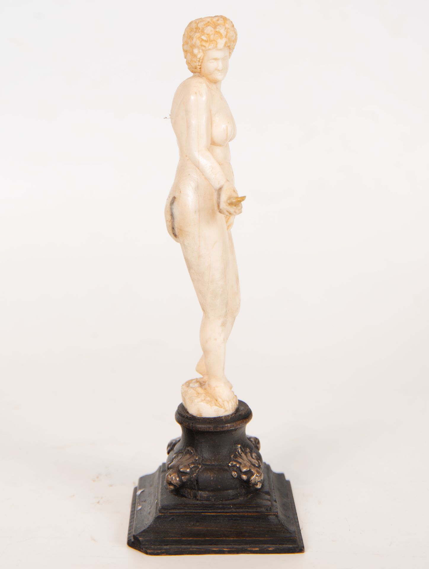 Aphrodite in Ivory, 17th century Flemish work - Image 2 of 9