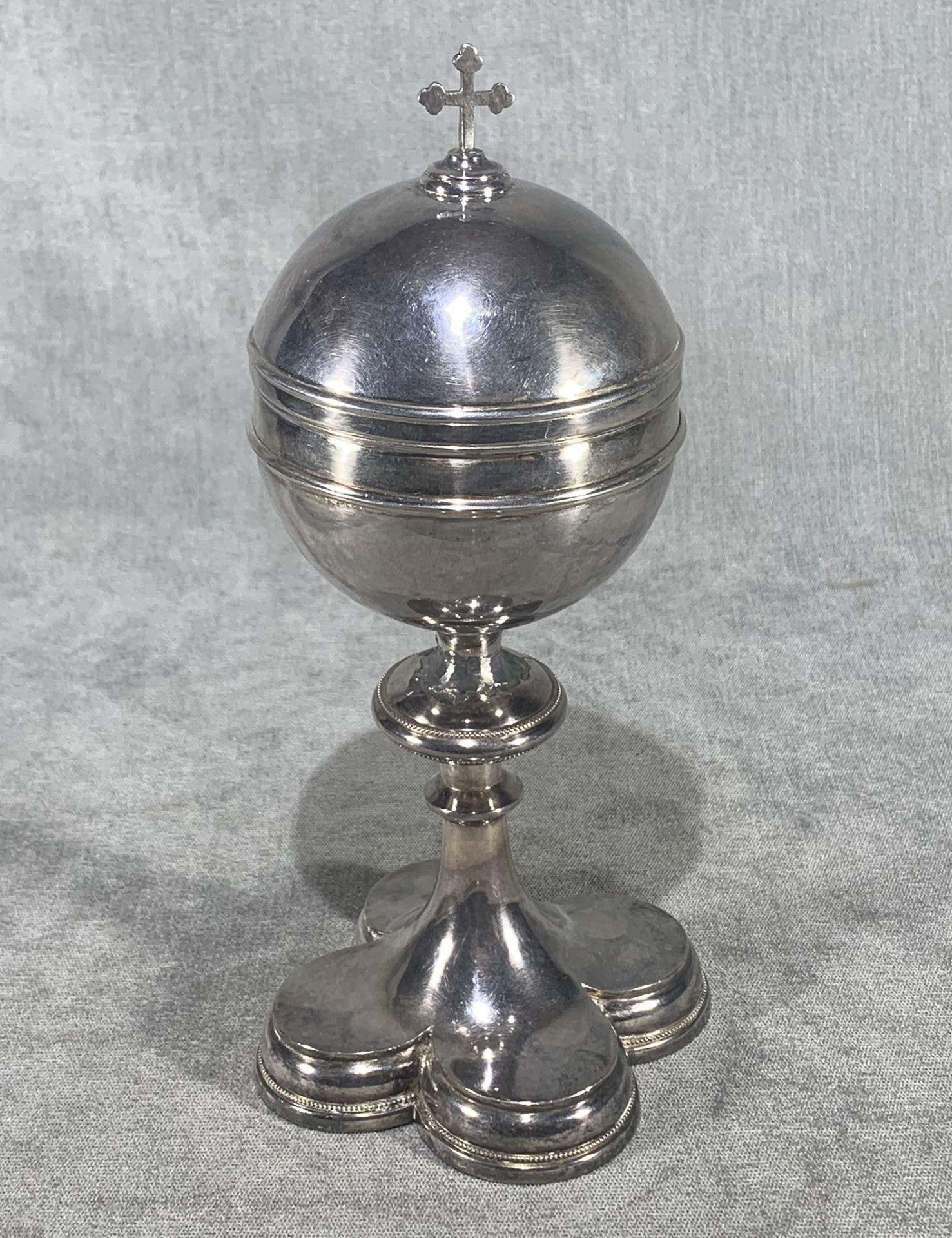 Ciborium in Oval Silver, 18th - 19th centuries