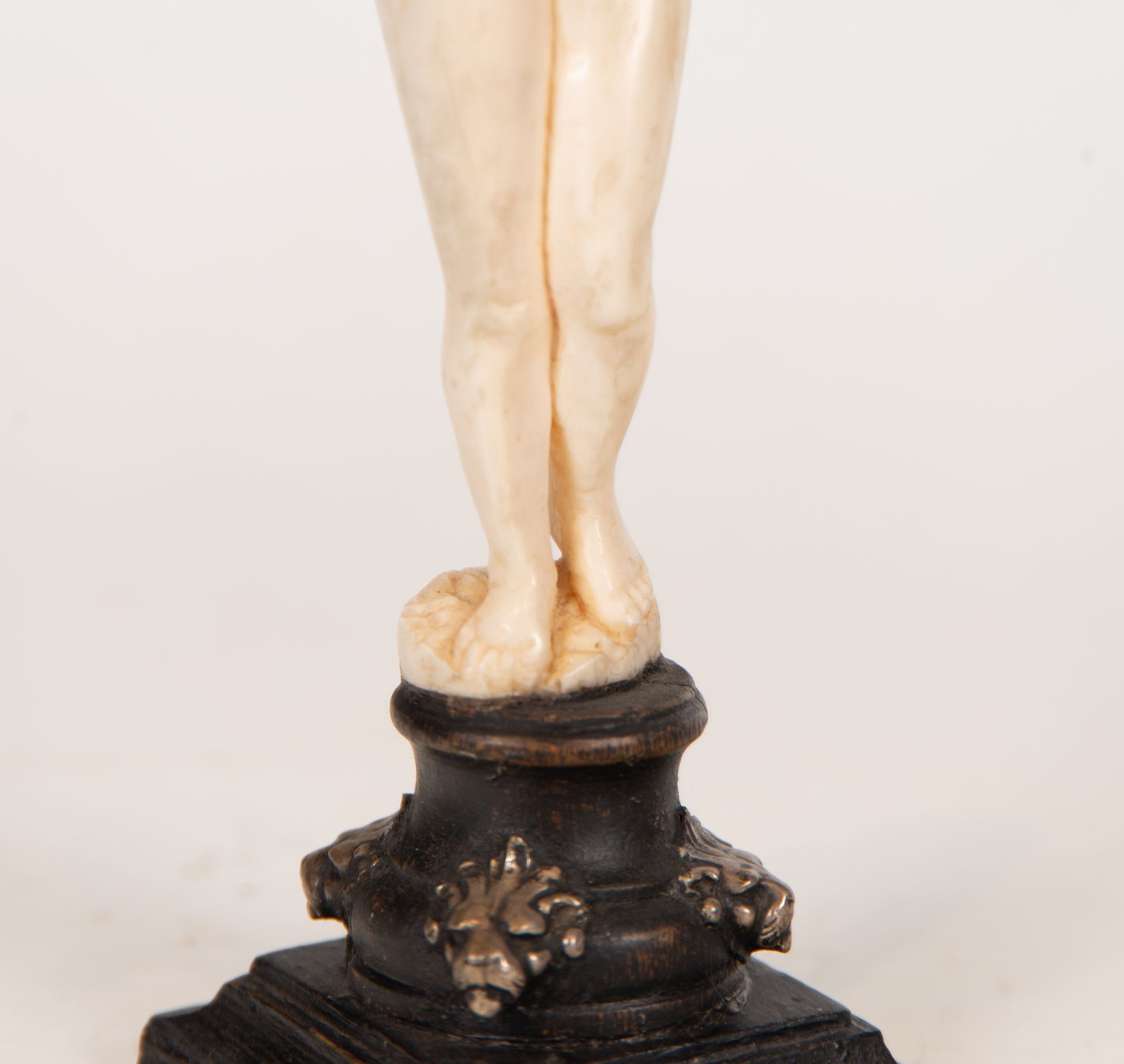 Aphrodite in Ivory, 17th century Flemish work - Image 8 of 9