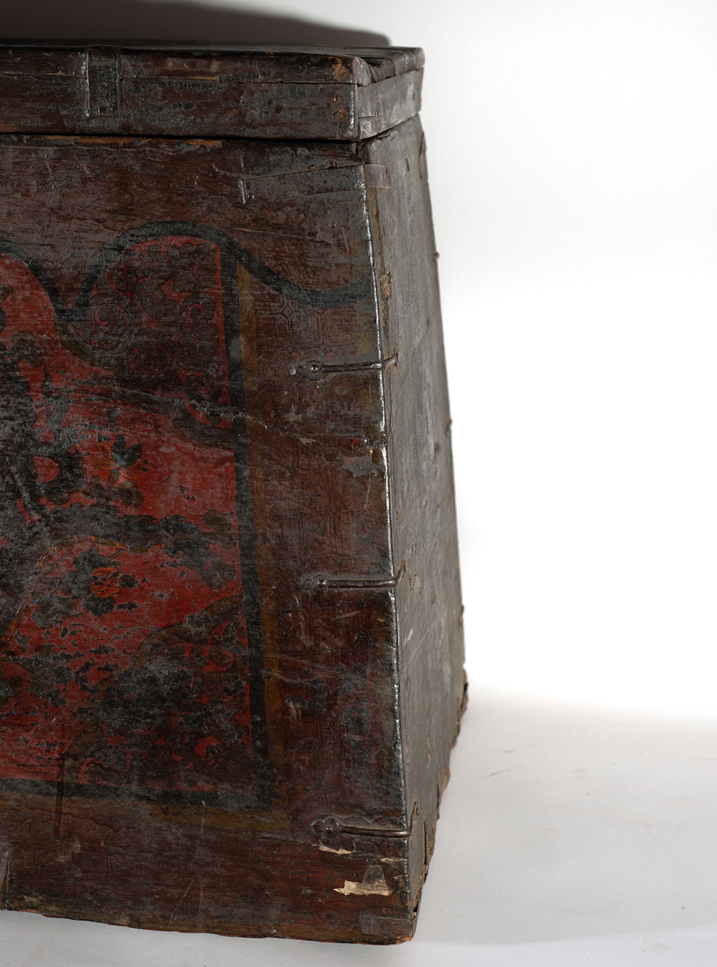 Rare Tibetan chest, 17th - 18th century - Image 7 of 9