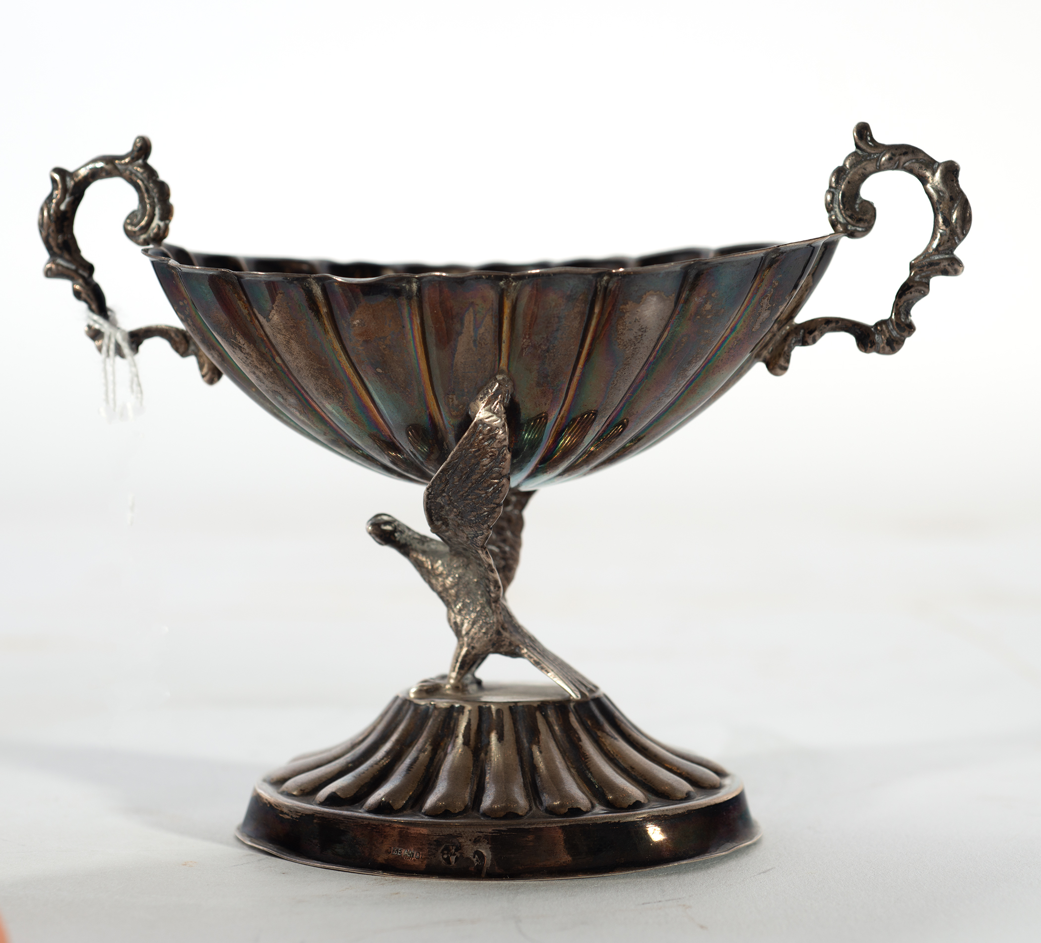 Silver cup with eagle motif, marks of Barcelona, ​​19th - 20th century