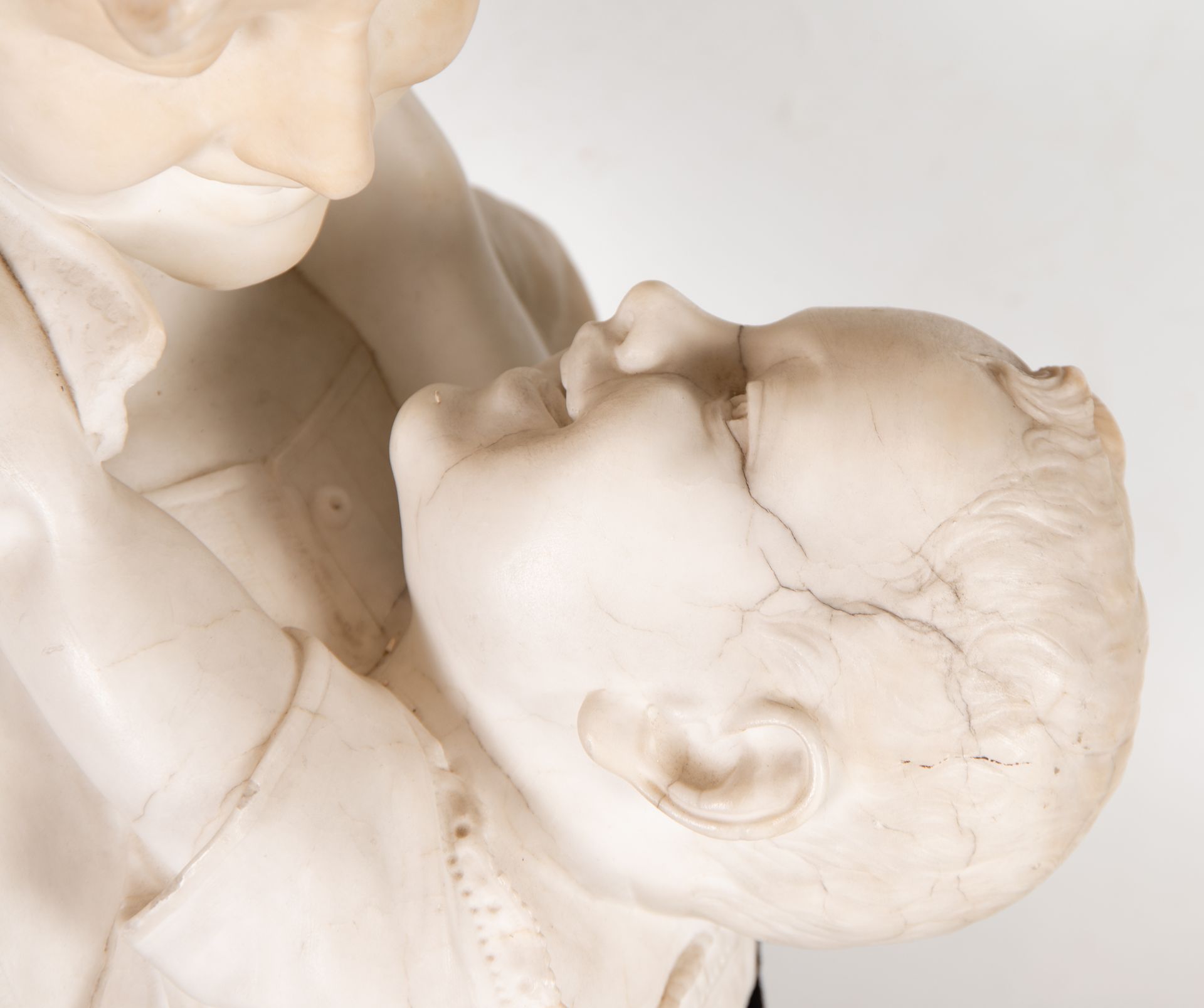 Mother with Child in Arms in marble, circle of Jean-Baptiste Carpeaux (Valenciennes, 1827 – Courbevo - Bild 4 aus 8