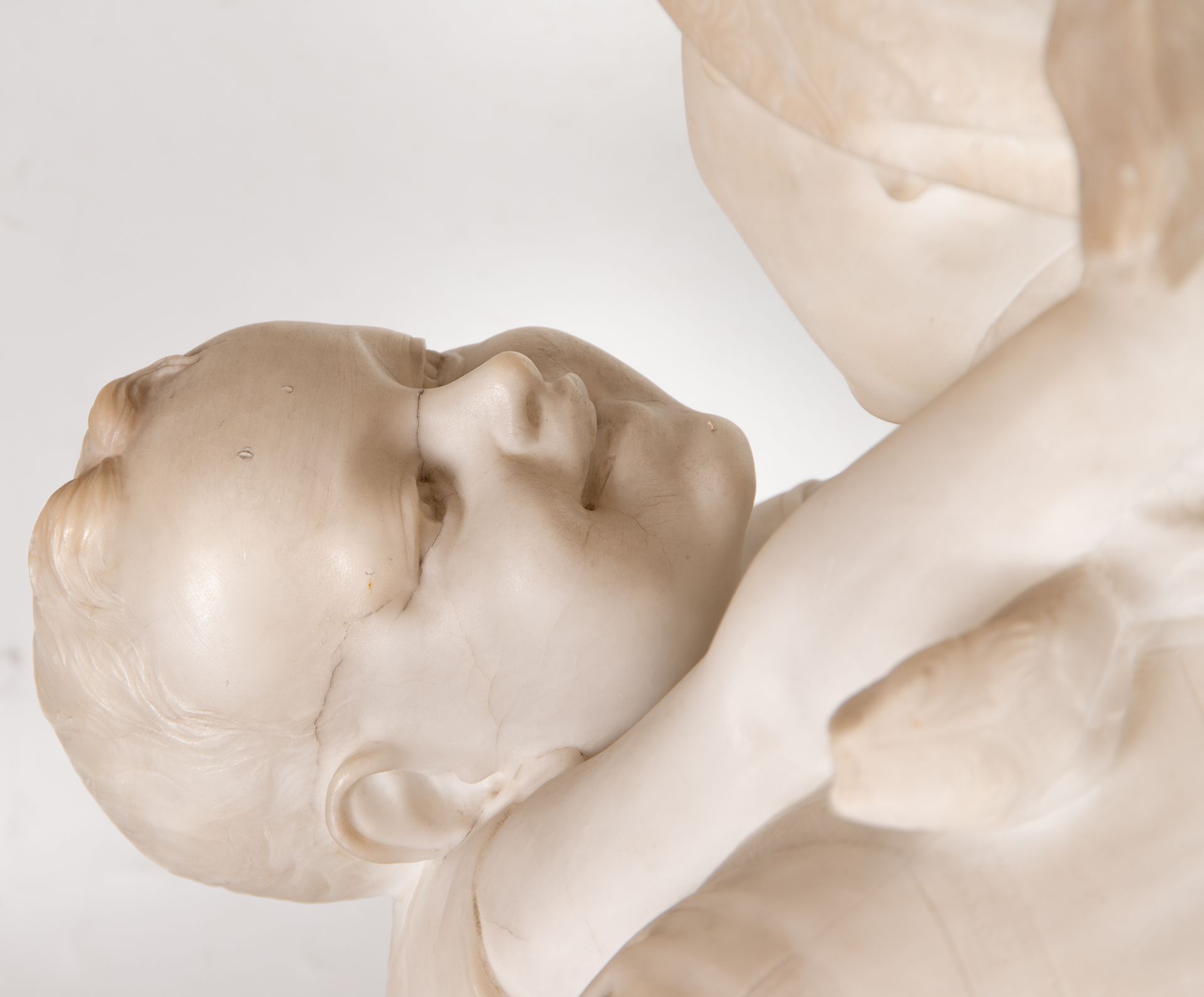 Mother with Child in Arms in marble, circle of Jean-Baptiste Carpeaux (Valenciennes, 1827 – Courbevo - Bild 3 aus 8