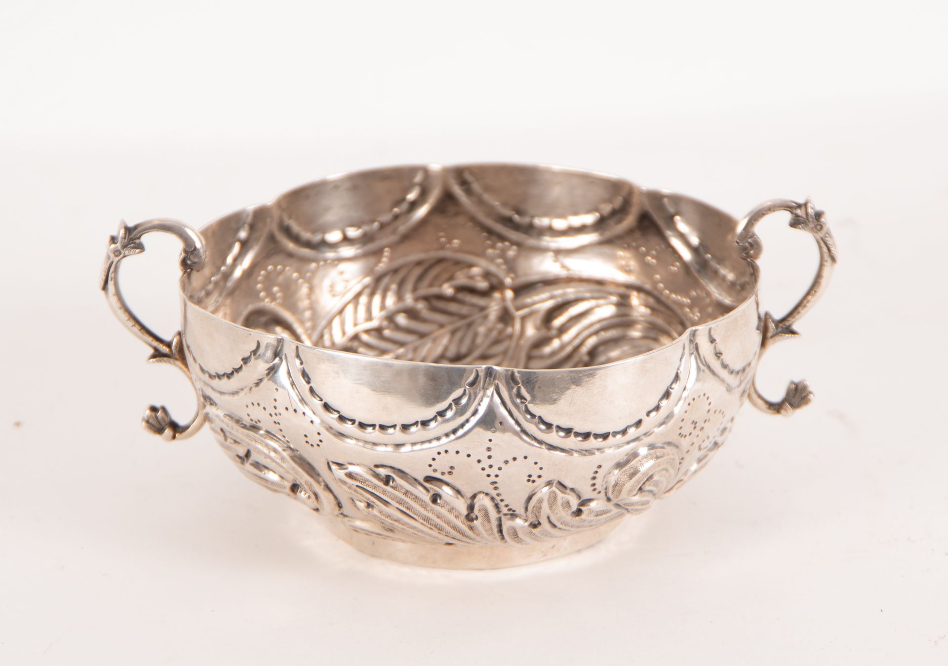 Silver cup, Portugal 19th century, hallmarks of Porto