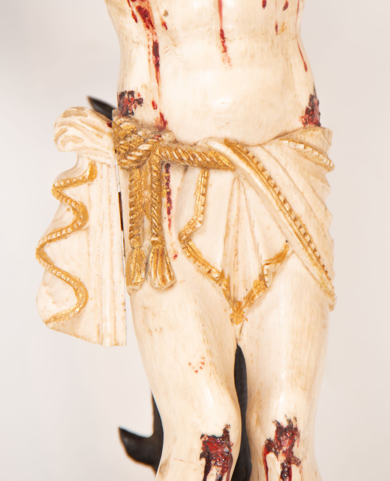 Important Indo Portuguese Ivory Christ, 17th century - Image 3 of 6