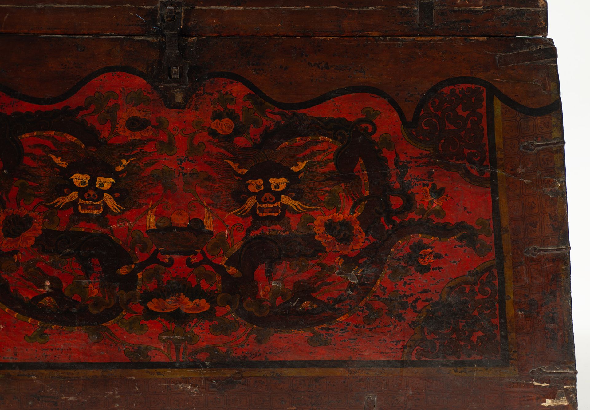 Rare Tibetan chest, 17th - 18th century - Image 2 of 9