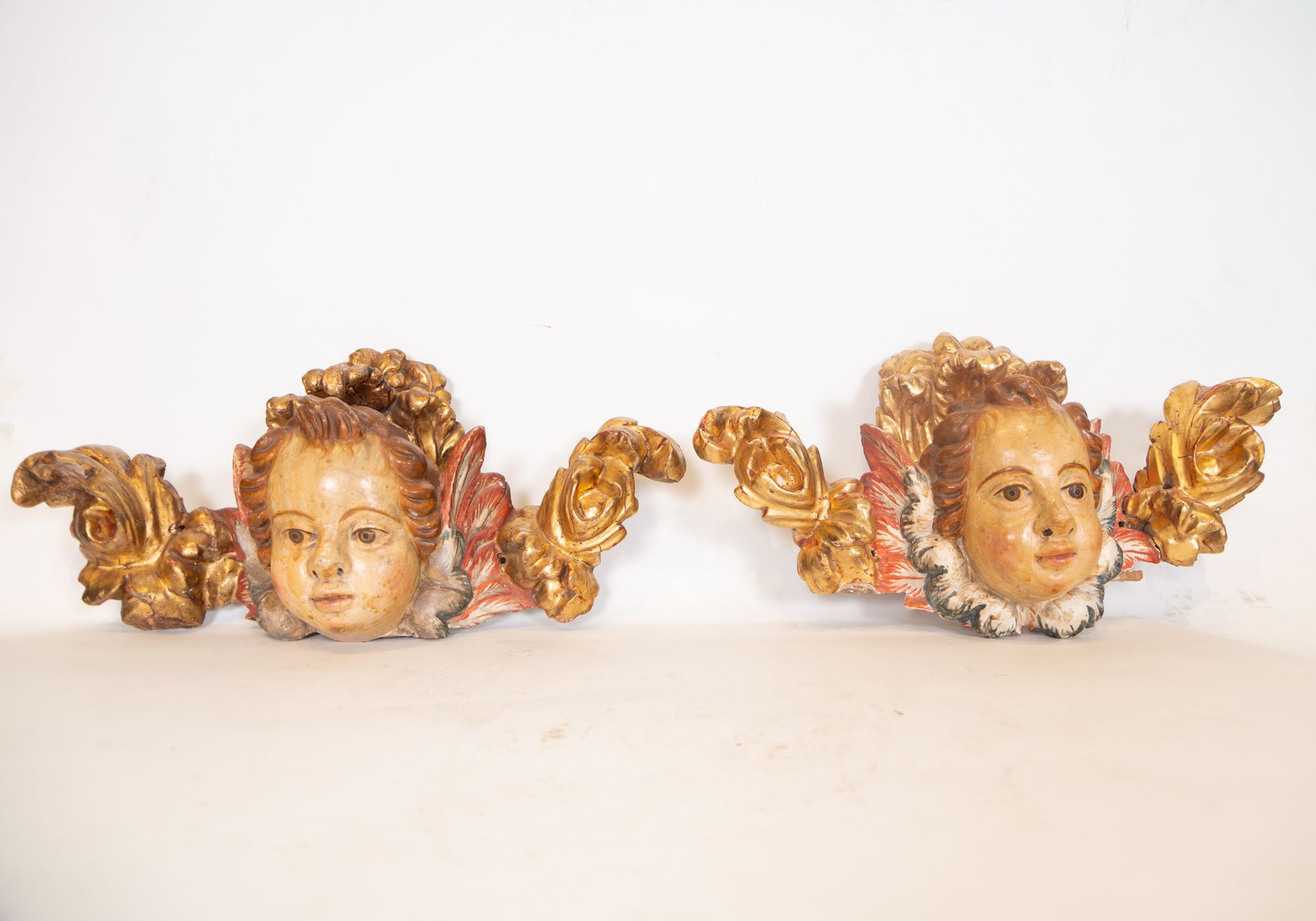 Pair of Angelotes Appliques, Andalusian school of the 17th century