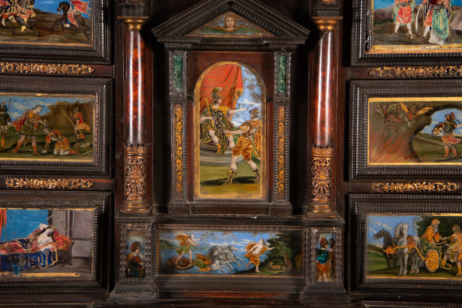 Important Neapolitan Cabinet in rosewood marquetry, tortoiseshell and painted glass, Italian school  - Bild 6 aus 9