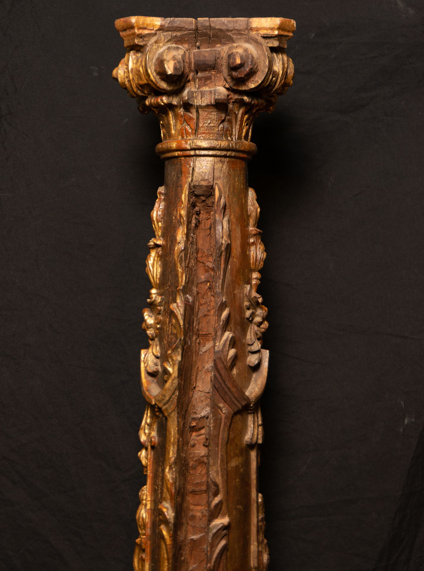 Important pair of Baroque Columns in gilded wood, Sevillian school of the 17th century - Image 8 of 16