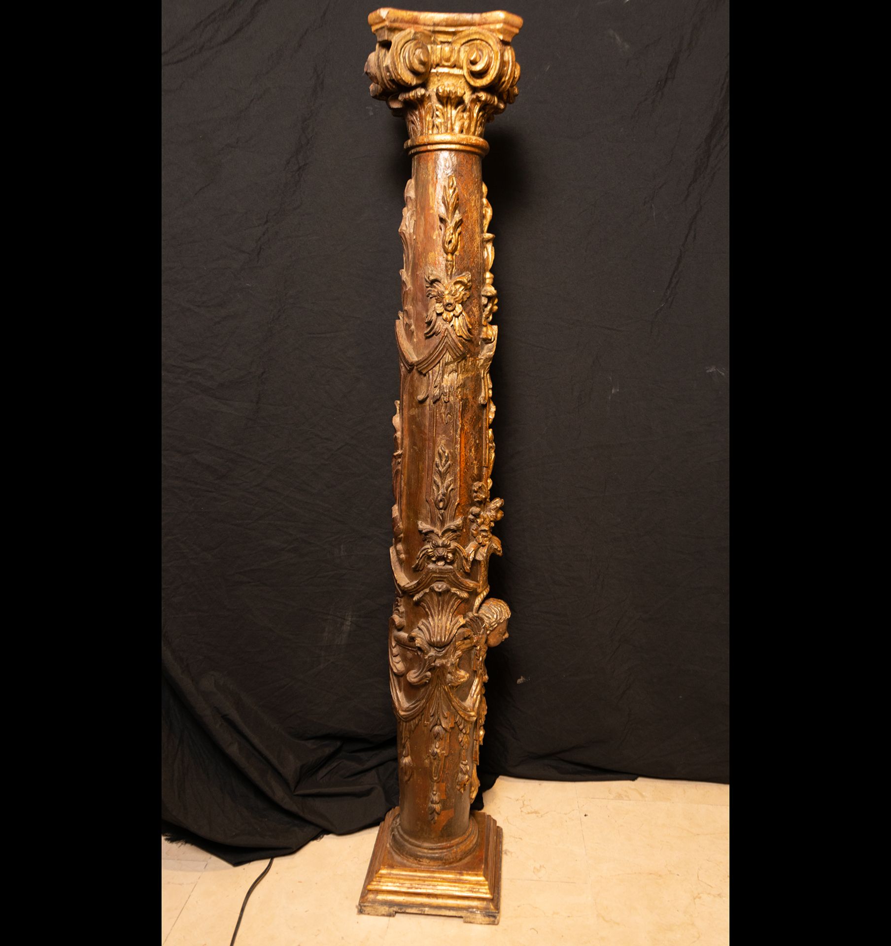 Important pair of Baroque Columns in gilded wood, Sevillian school of the 17th century - Image 6 of 16