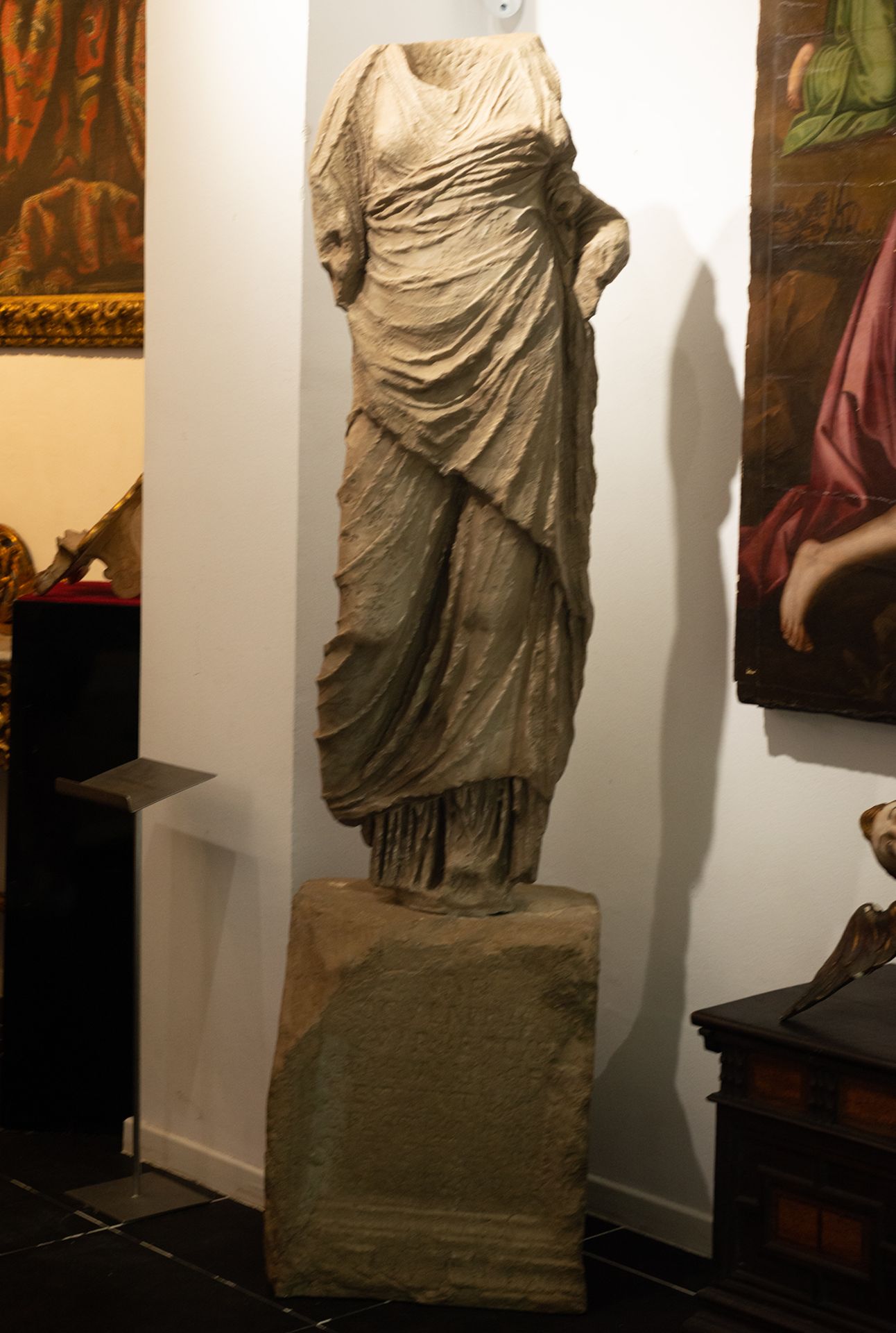 Important Sculpture of Goddess Ceres in Marble Dust, following Roman models from the I - II centurie