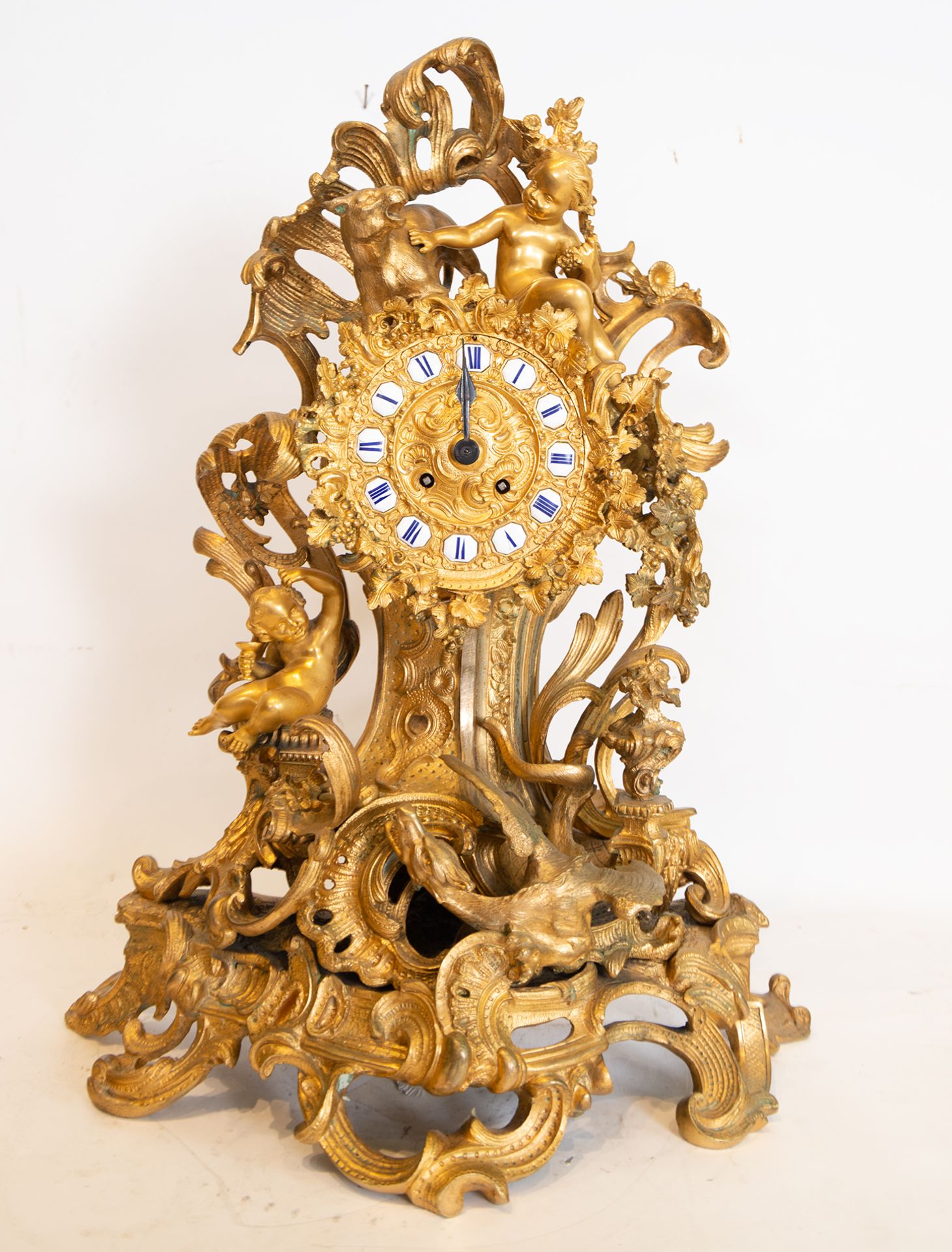 Louis XV style gilt bronze clock, 19th century French school