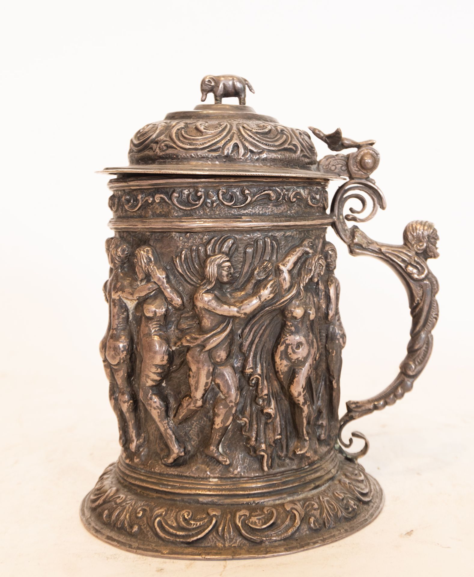 Tankard-type jug in Italian silver with Bacchanalian motifs, Italian school of the 18th - 19th centu