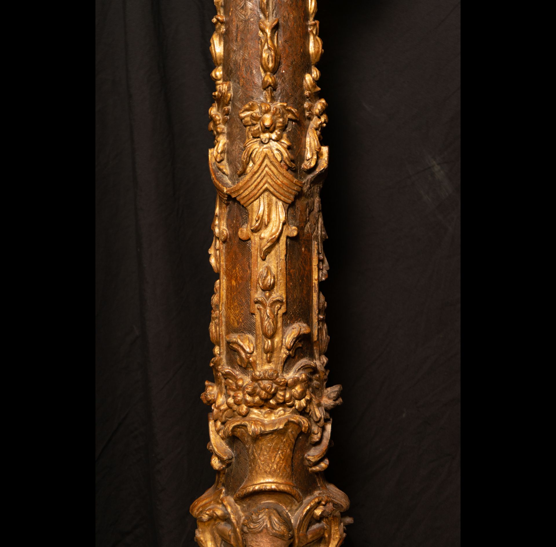 Important pair of Baroque Columns in gilded wood, Sevillian school of the 17th century - Image 12 of 16