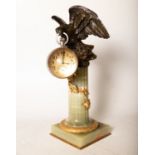 Important Art Deco Clock in Bronze and Green Onyx, first quarter of the 20th century