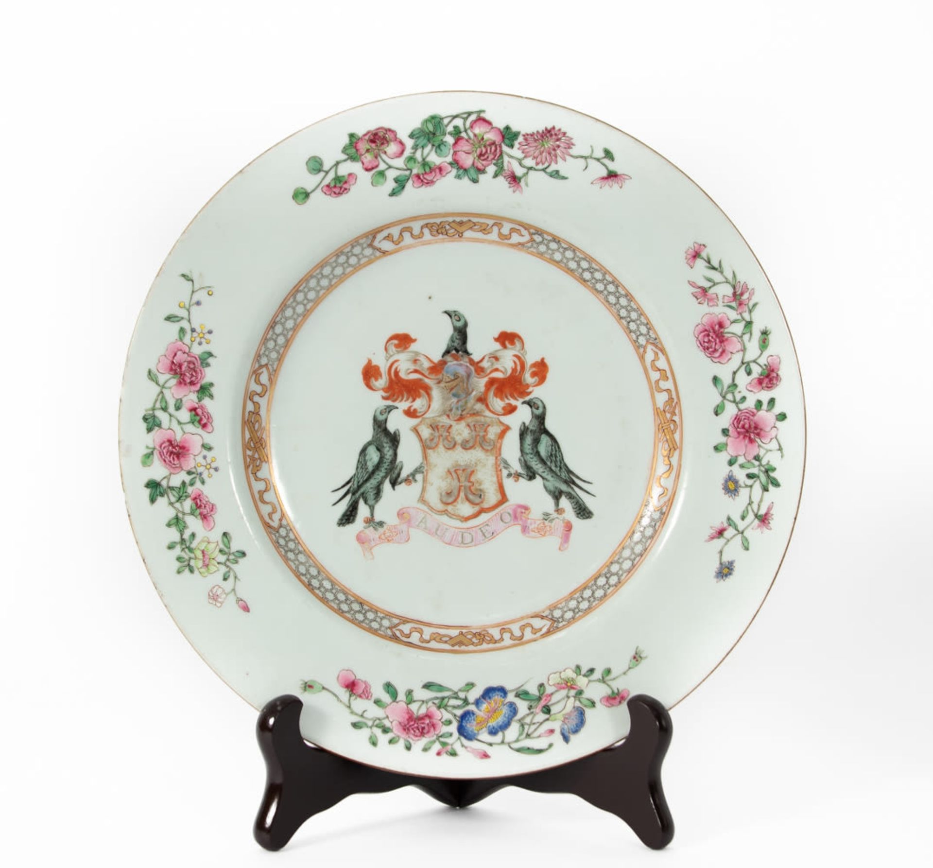 Pair of Chinese export porcelain plates for the English market, circa 1735, China, 18th century, Yon - Bild 3 aus 4