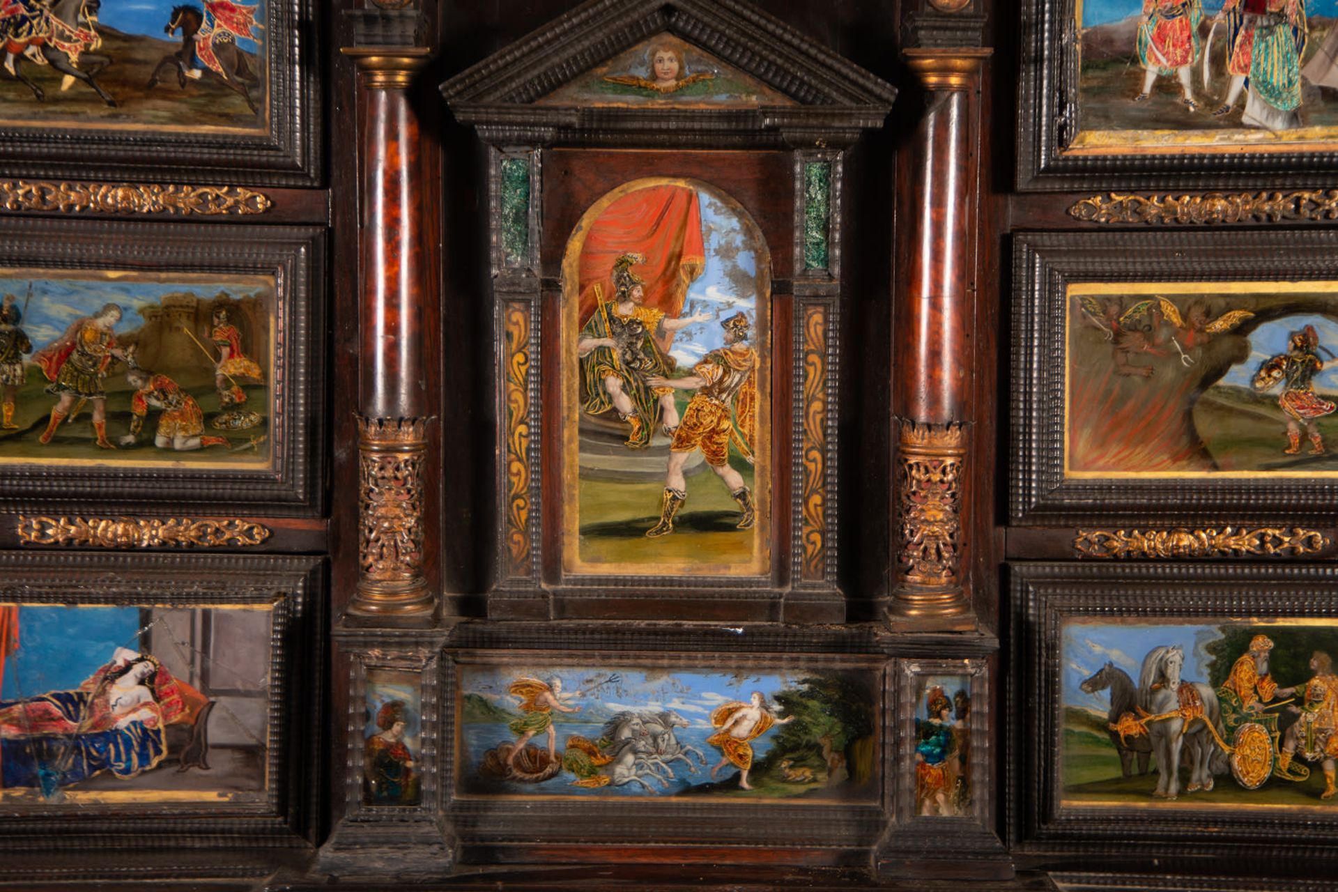Important Neapolitan Cabinet in rosewood marquetry, tortoiseshell and painted glass, Italian school  - Image 6 of 9