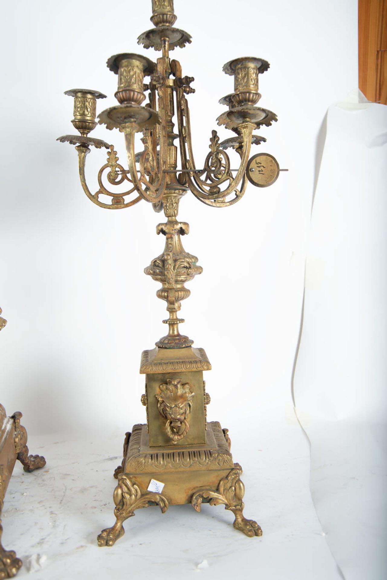 Garniture in gilt bronze with caryatids. Charles X style, 19th century - Image 8 of 9