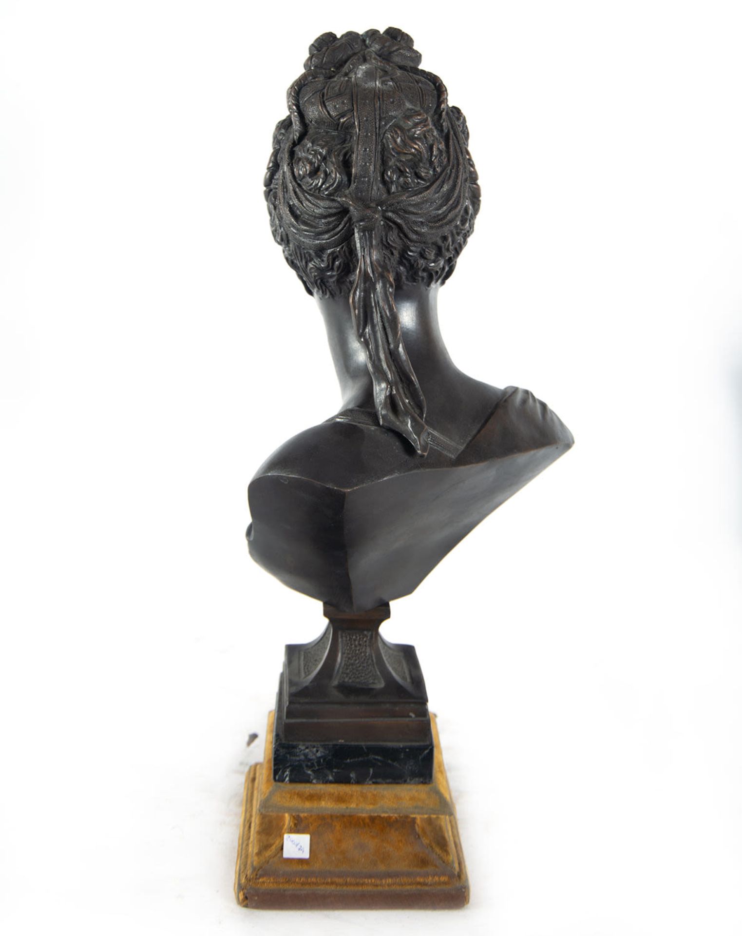 Bust of a lady in bronze. 19th - 20th centuries - Bild 6 aus 6