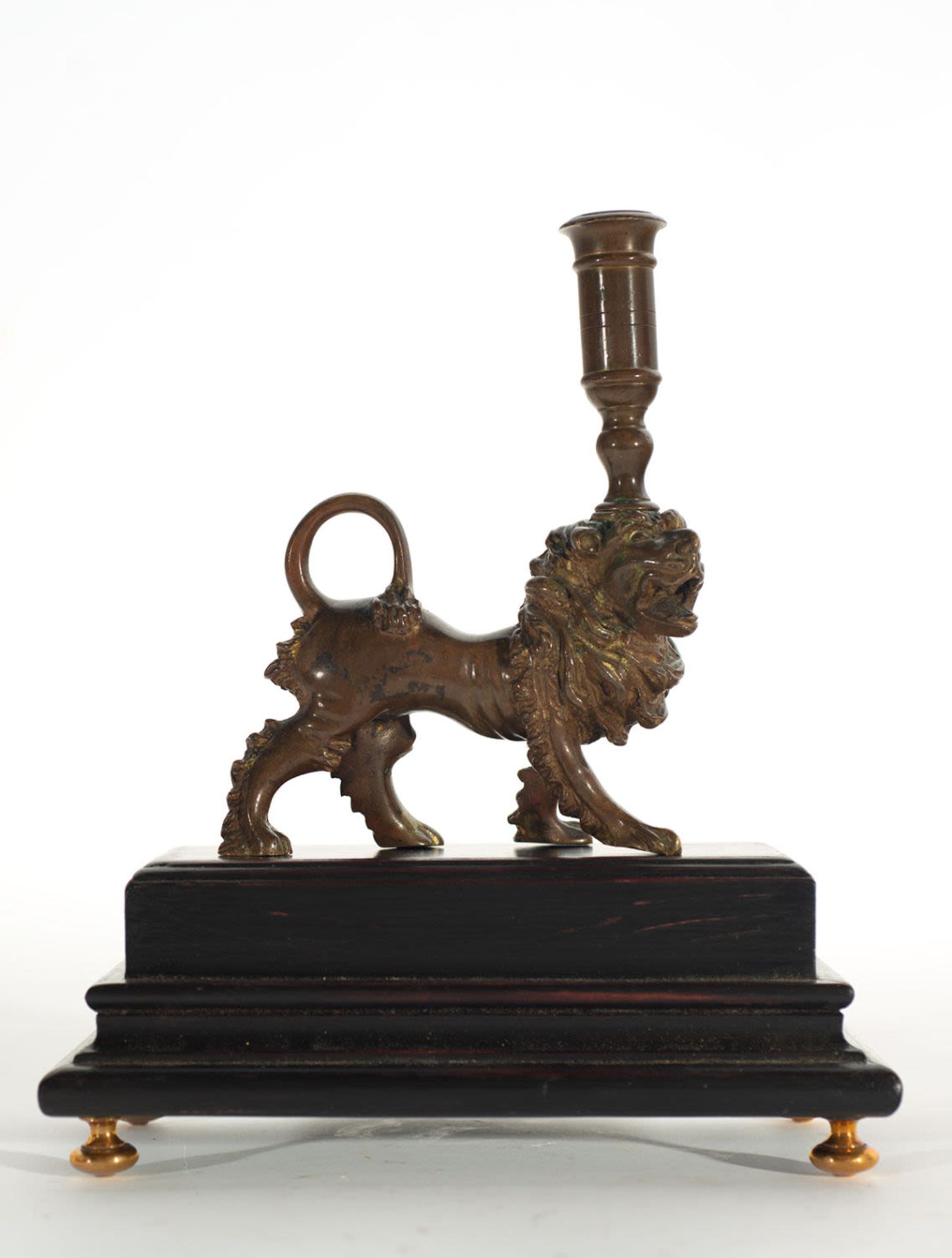 Candlestick in the shape of a lion in bronze, 18th century