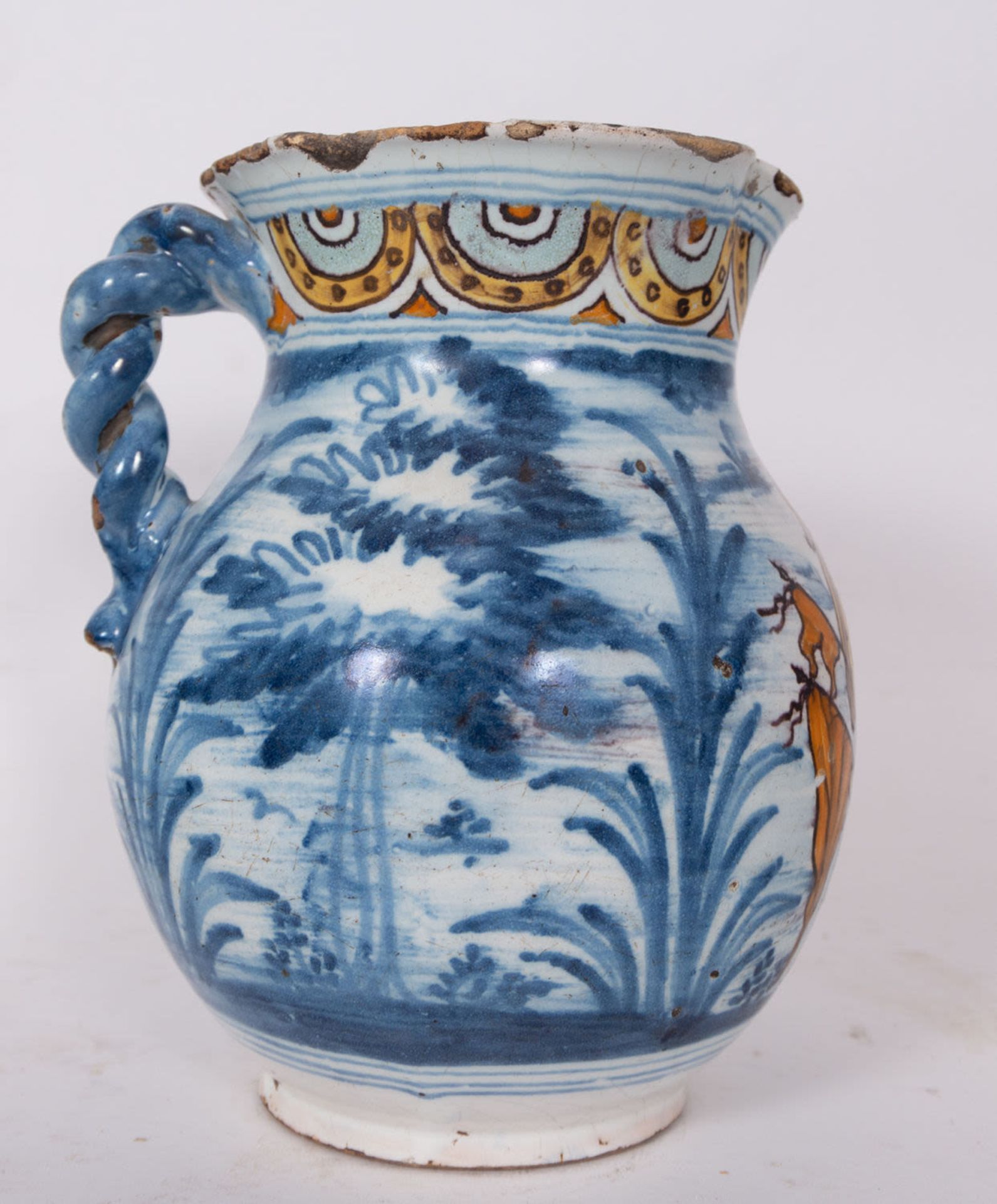 Talavera jug with Cofrade Coat of Arms, 18th century - Bild 3 aus 4