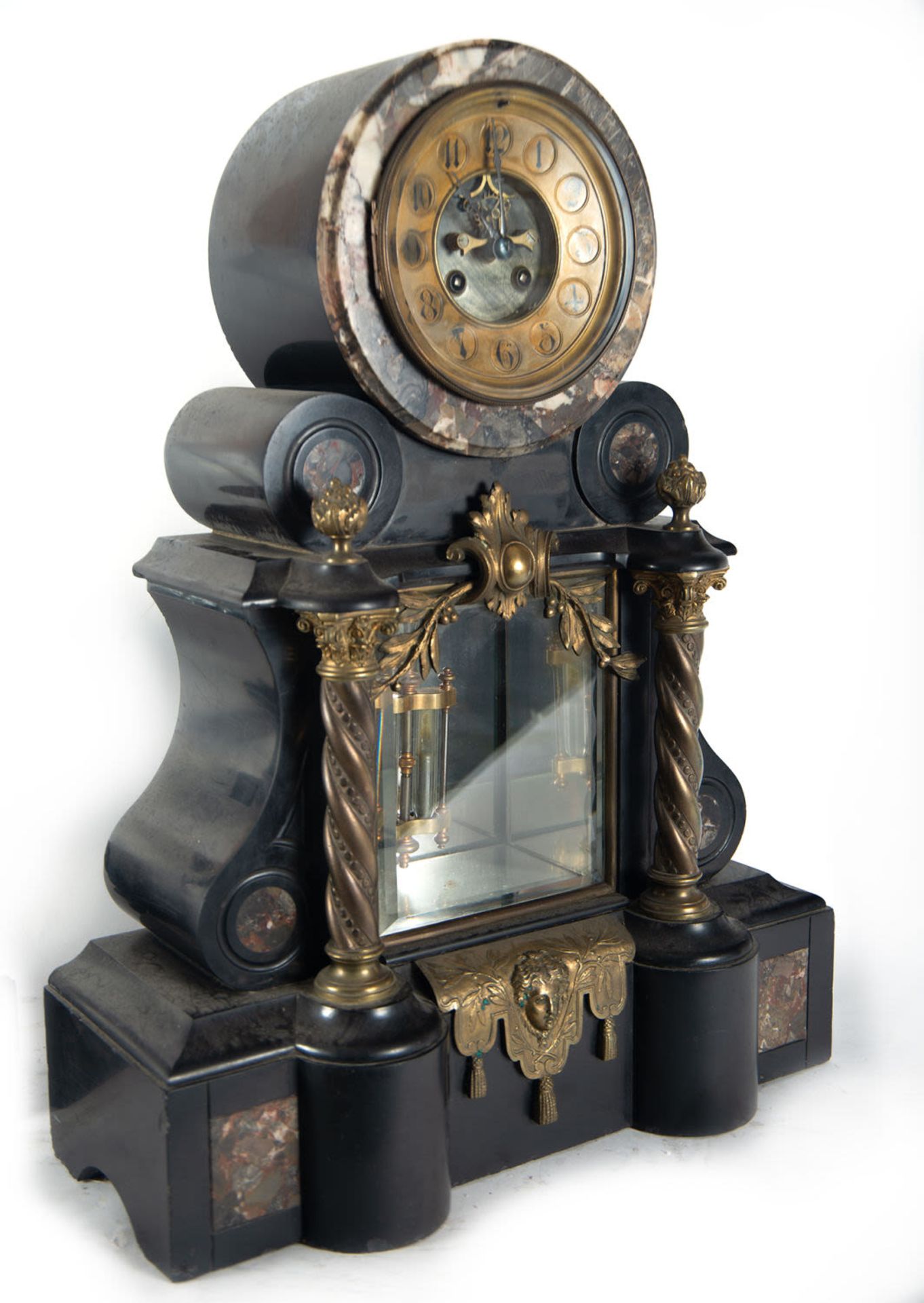 Black marble, gilt bronze and mercury pendulum garniture, 19th - 20th century - Bild 5 aus 12